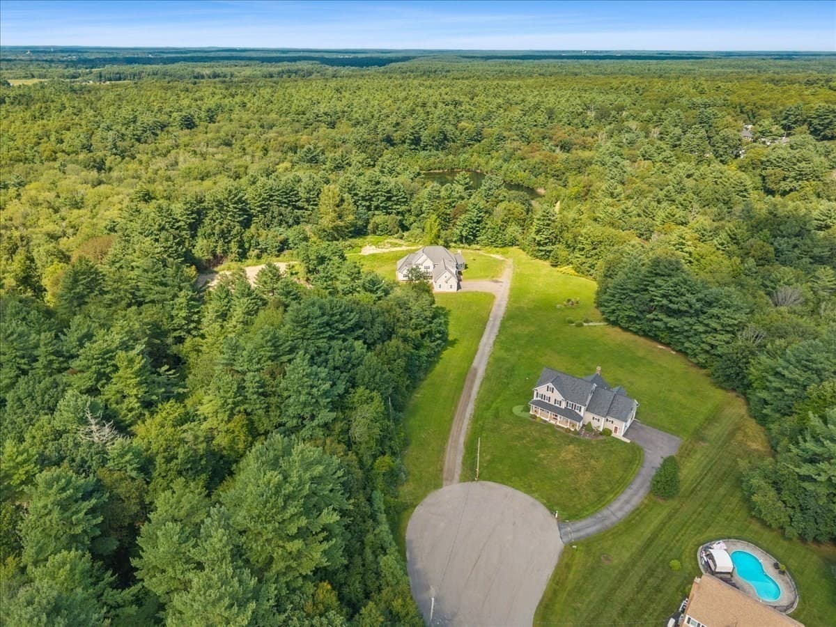 Single Family Residence at 80 Joshua Lane, Taunton MA 02718, Taunton, photo 10 of 40