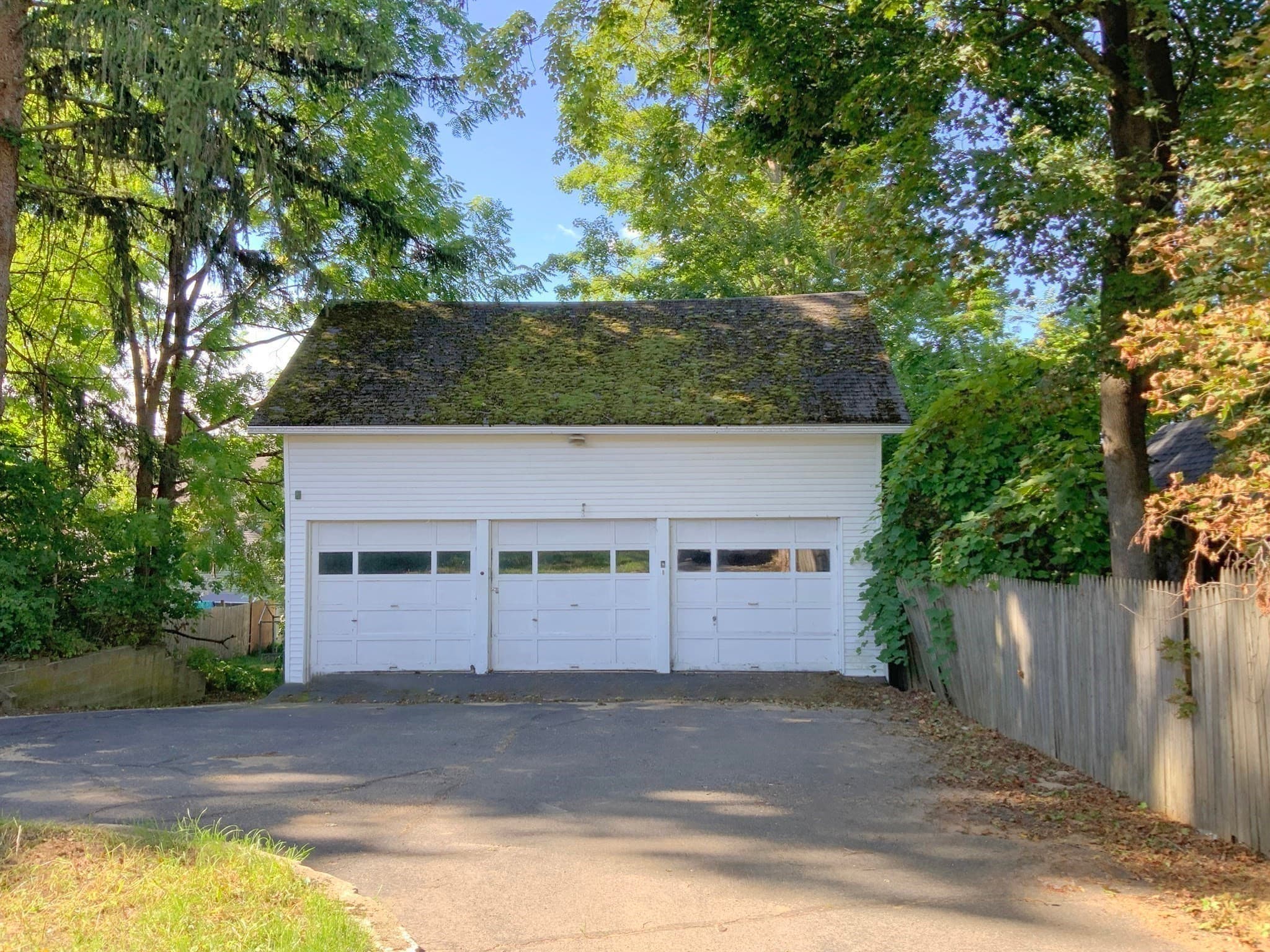 14 Pleasant St, Ware MA 01082