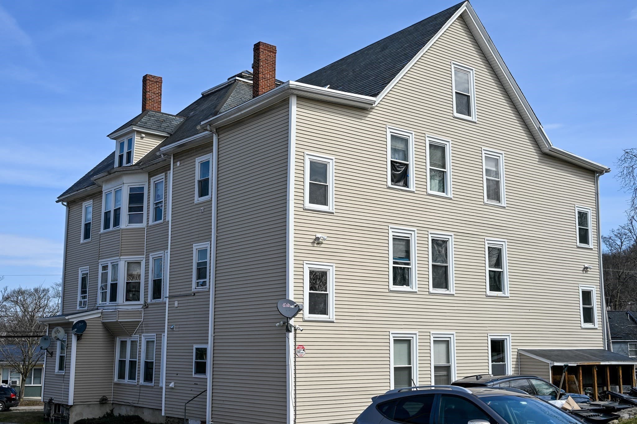 5-9 Family at 781 Lawrence St, Lowell MA 01852, Lowell, photo 2 of 23