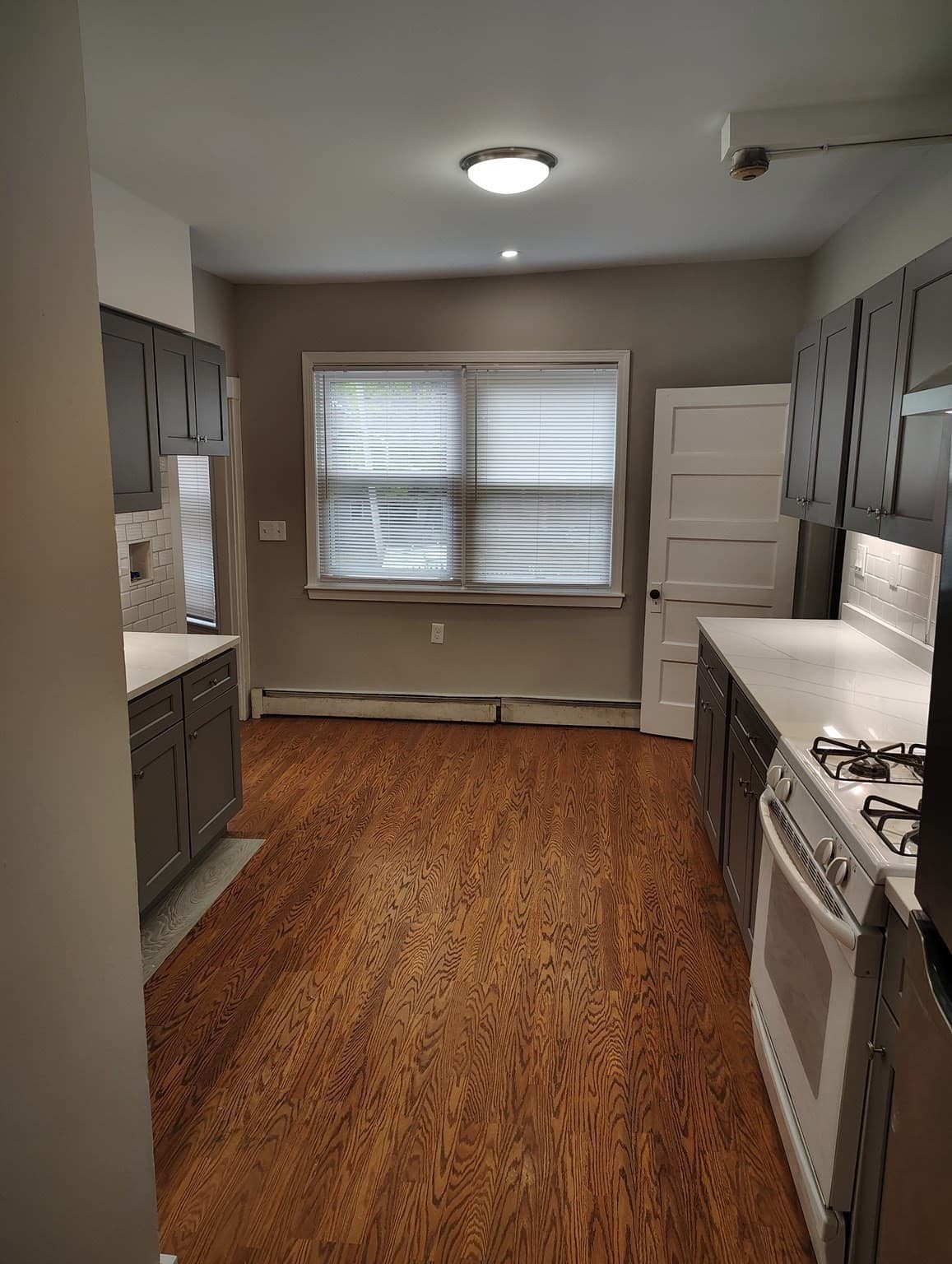 5-9 Family at 781 Lawrence St, Lowell MA 01852, Lowell, photo 6 of 23