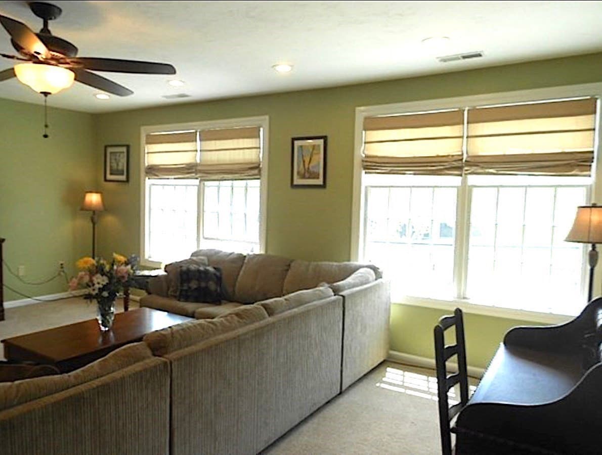 Apartment at 297 Providence Rd # 2, Grafton MA 01560, photo 3 of 10