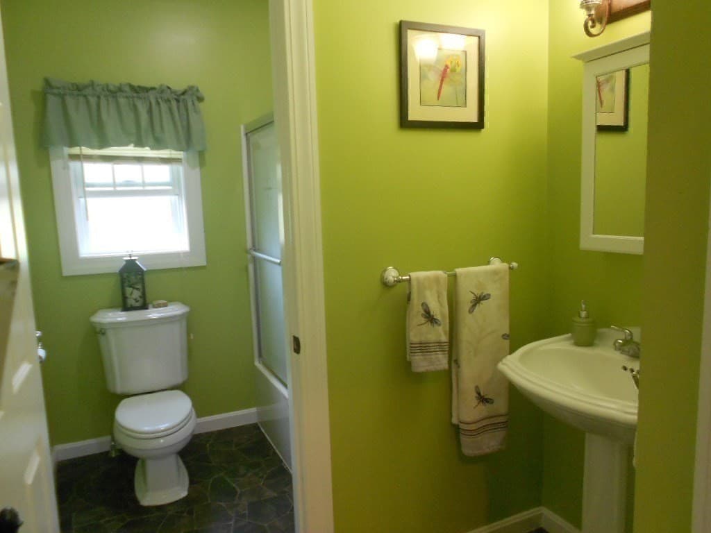 Apartment at 297 Providence Rd # 2, Grafton MA 01560, photo 9 of 10