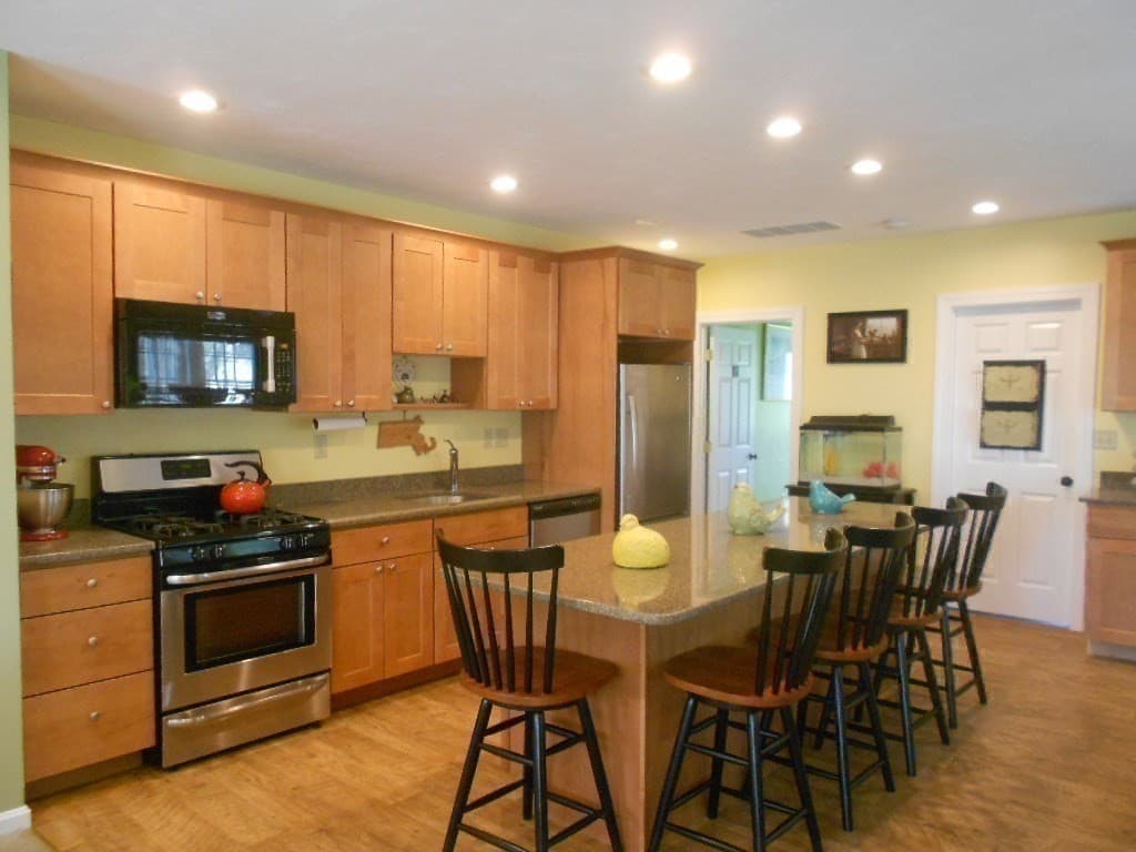 Apartment at 297 Providence Rd # 2, Grafton MA 01560, photo 4 of 10