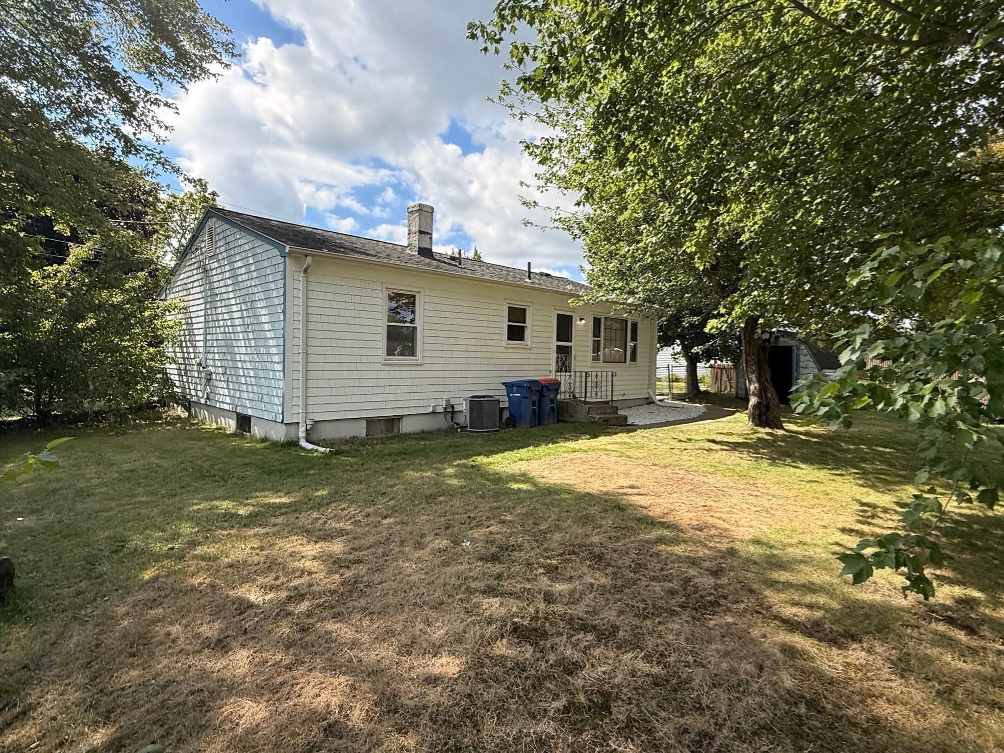 Single Family Residence at 59 Poplar Rd, New Bedford MA 02745, New Bedford, photo 15 of 17