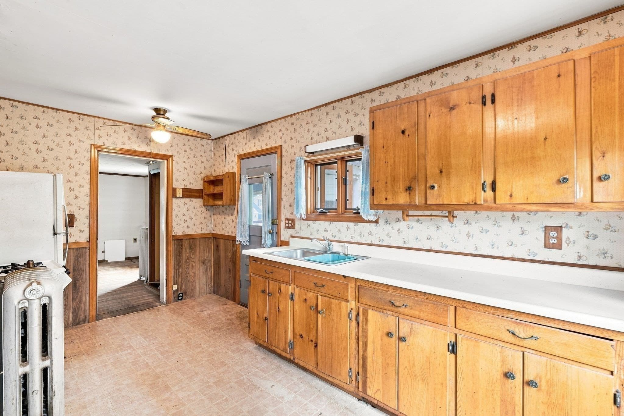 Single Family Residence at 128 River St, Hudson MA 01749, Hudson, photo 17 of 28
