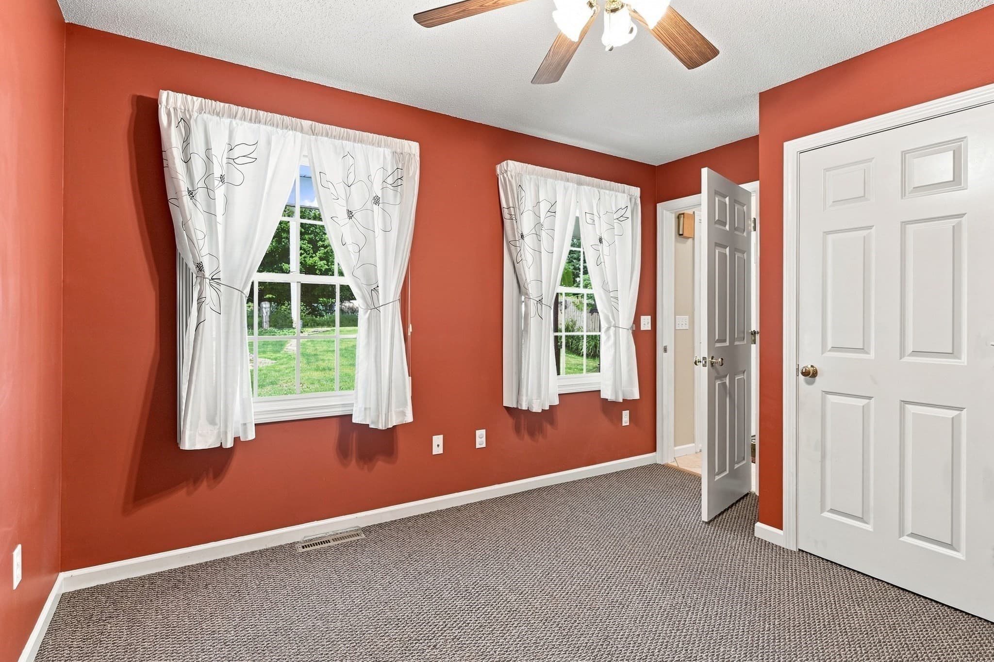Single Family Residence at 1604 Center St, Ludlow MA 01056, Ludlow, photo 18 of 40