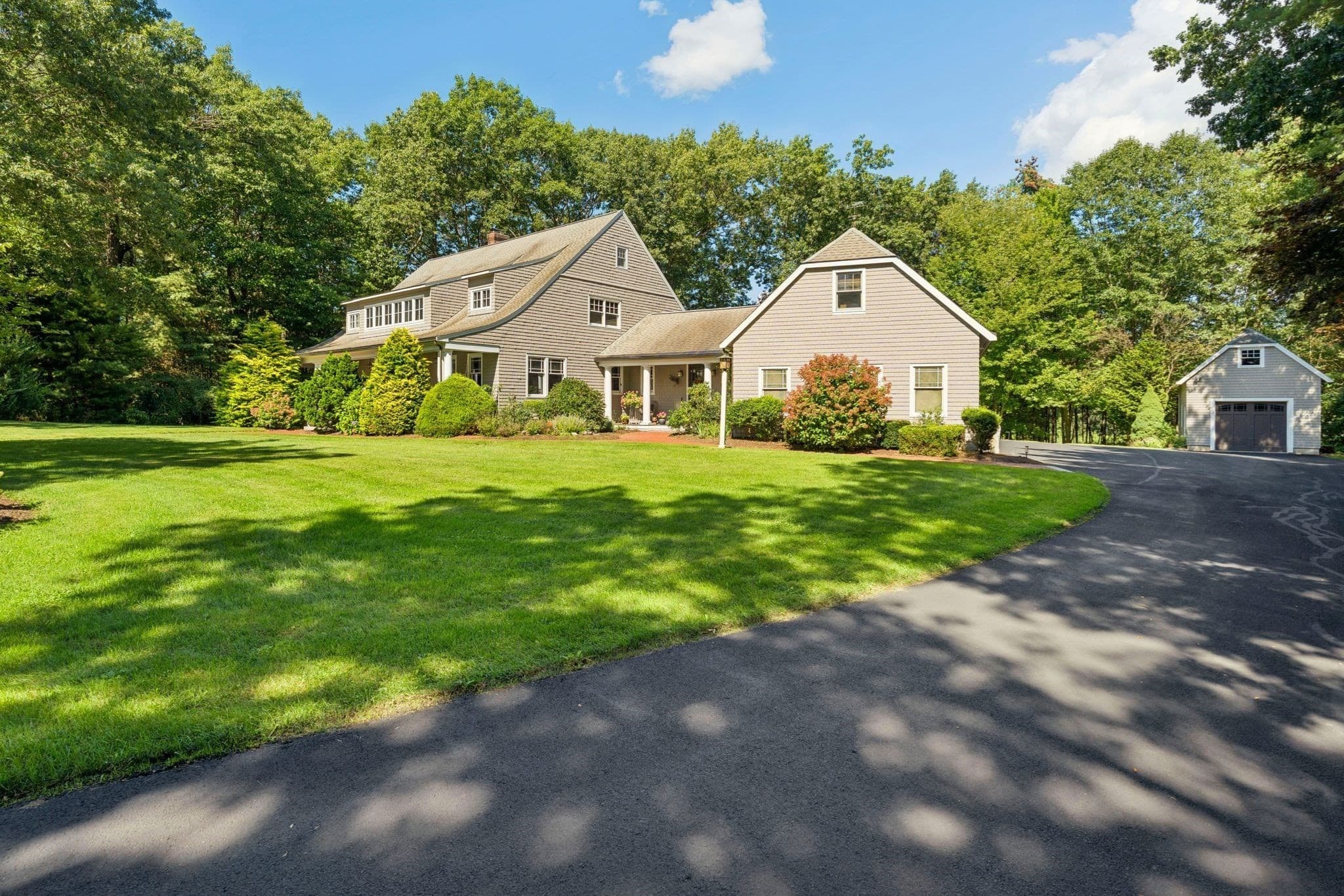 Single Family Residence at 7 Strawberry Hill Ln, Tyngsborough MA 01904, Tyngsborough, photo 2 of 40