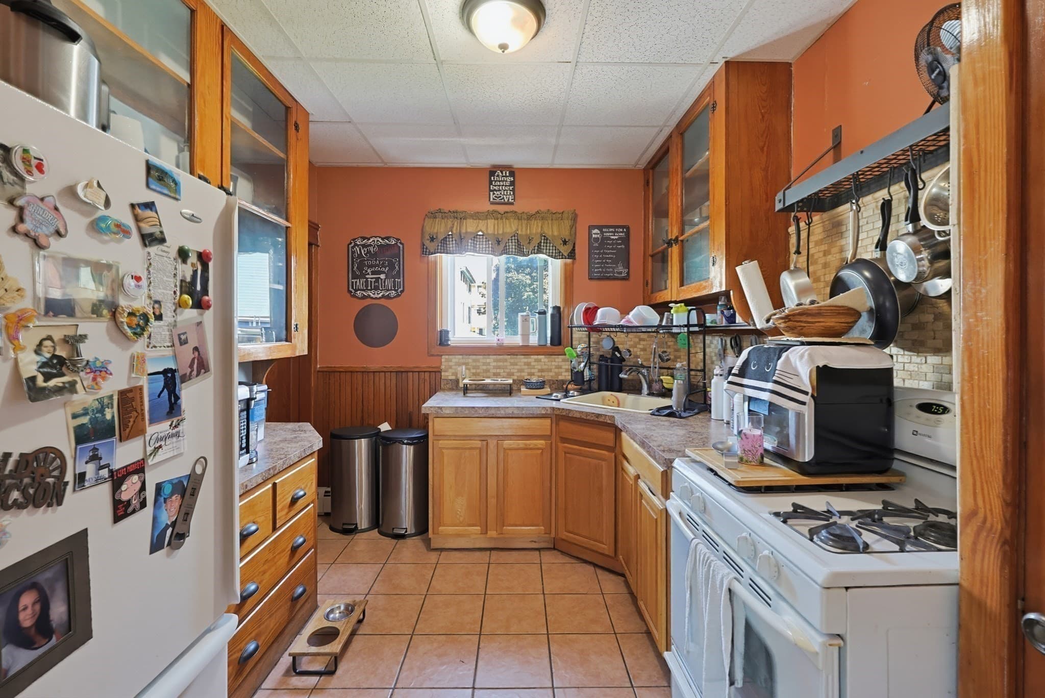 3 Family at 88 Arizona St, Fall River MA 02723, Fall River, photo 13 of 34