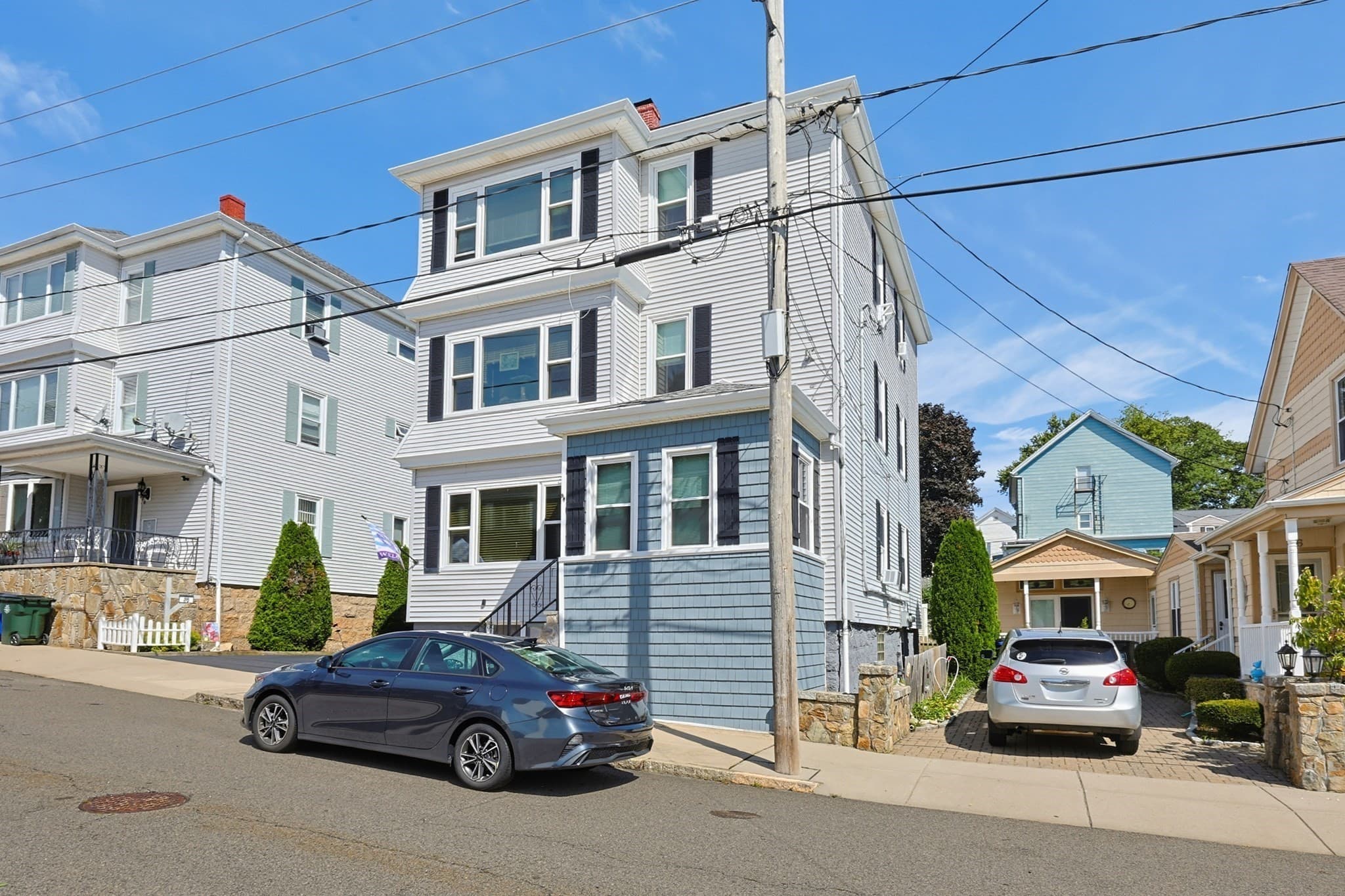88 Arizona St, Fall River MA 02723