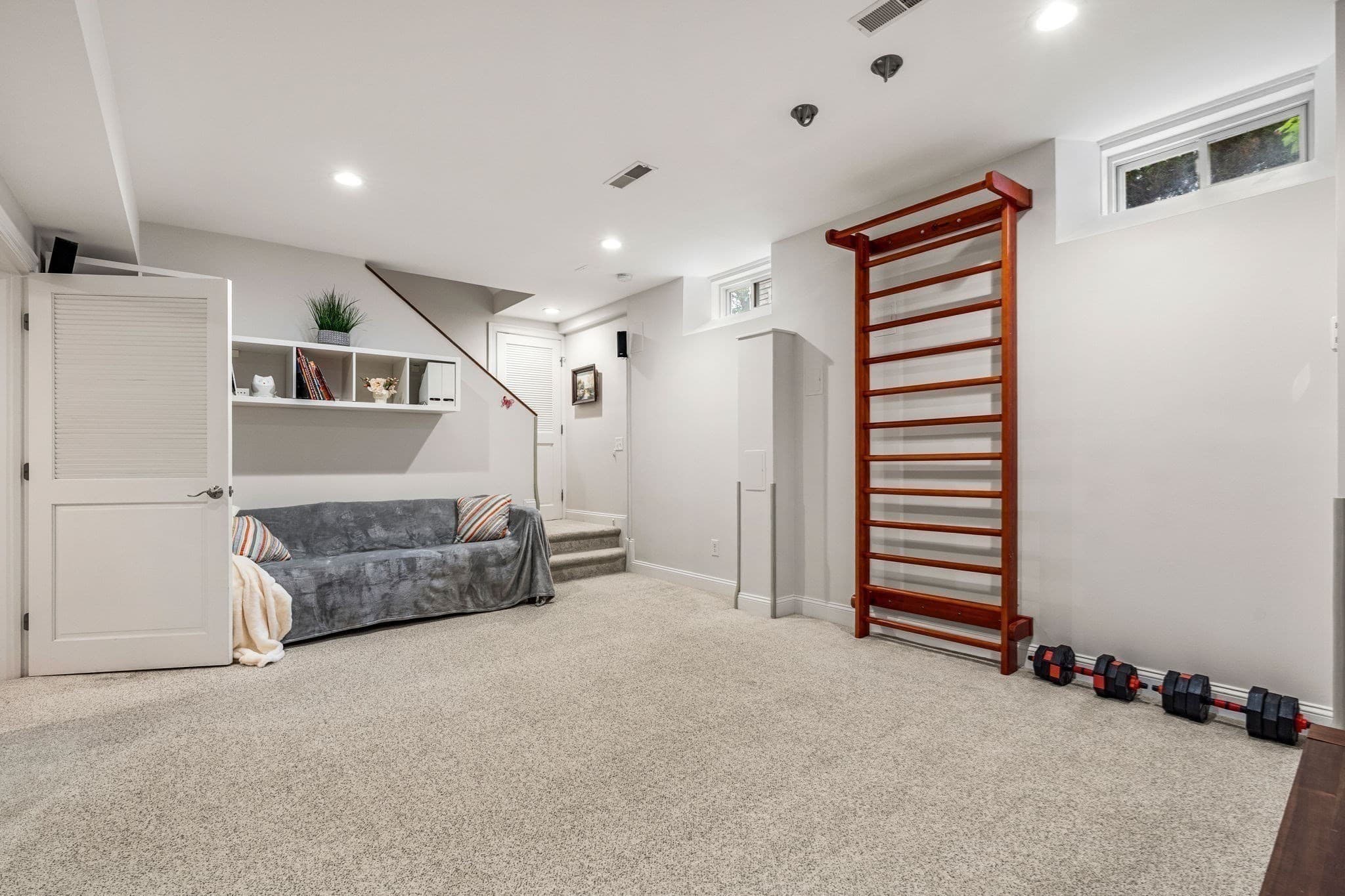 Condominium at 65 Crescent Rd # 65, Needham MA 02494, Needham, photo 32 of 42