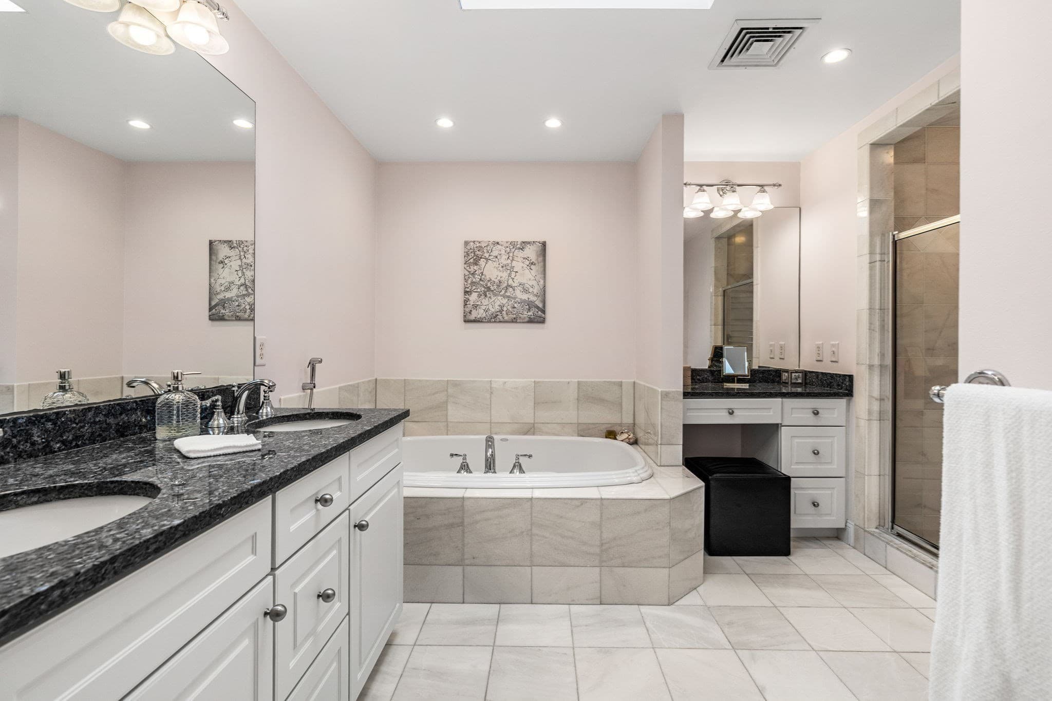Condominium at 65 Crescent Rd # 65, Needham MA 02494, Needham, photo 20 of 42
