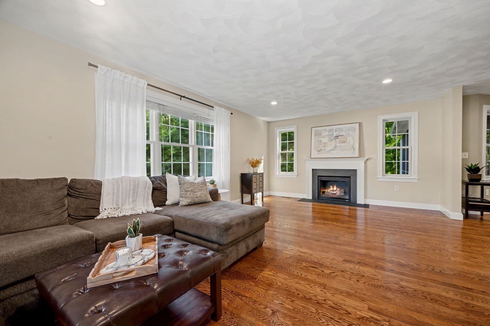 Single Family Residence at 44 Ashwood Ave, Wilmington MA 01887, Wilmington, photo 10 of 41