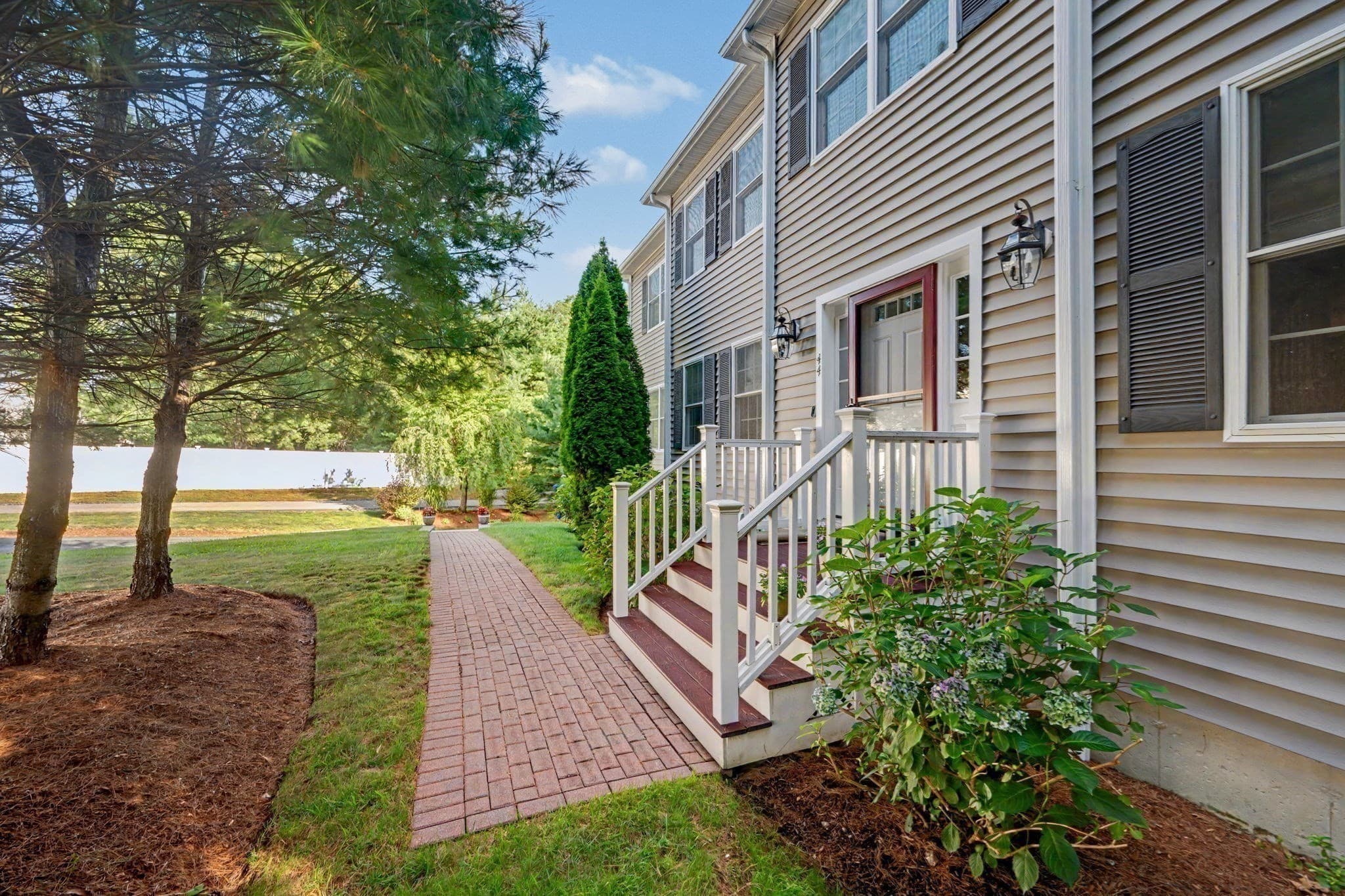 Single Family Residence at 44 Ashwood Ave, Wilmington MA 01887, Wilmington, photo 35 of 41