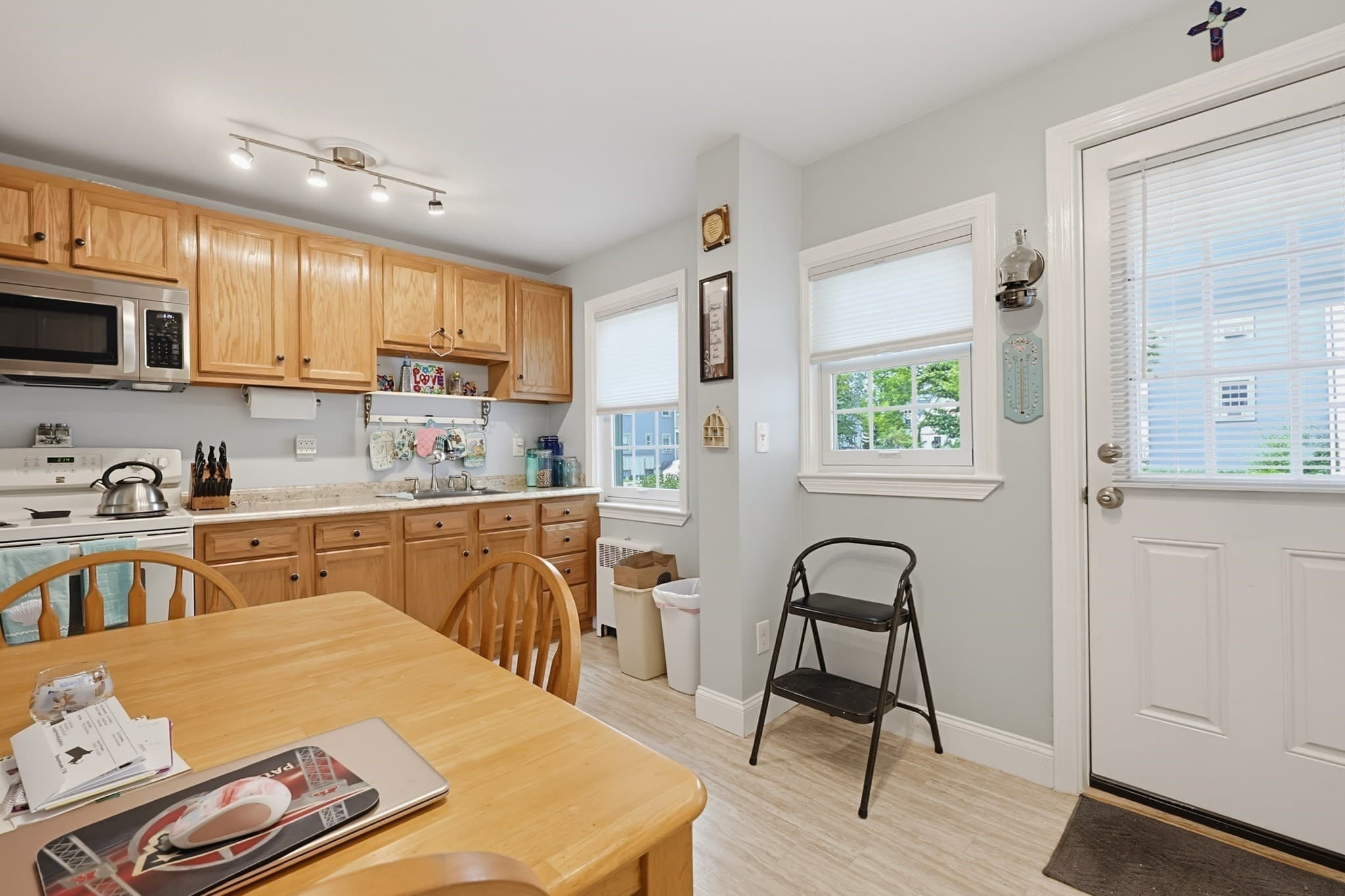 Condominium at 180 S Main St # 21, Attleboro MA 02703, Attleboro, photo 25 of 39