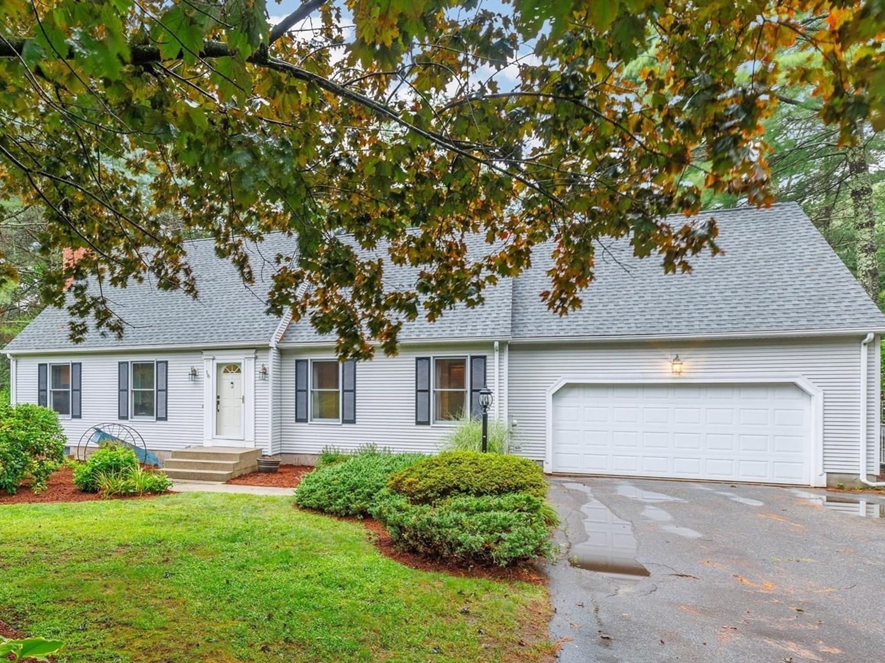 16 Old Farm Road, Palmer MA 01069