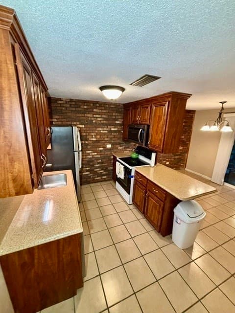 Condominium at 6 Meadowbrook Ln # 4, Easton MA 02375, Easton, photo 4 of 20