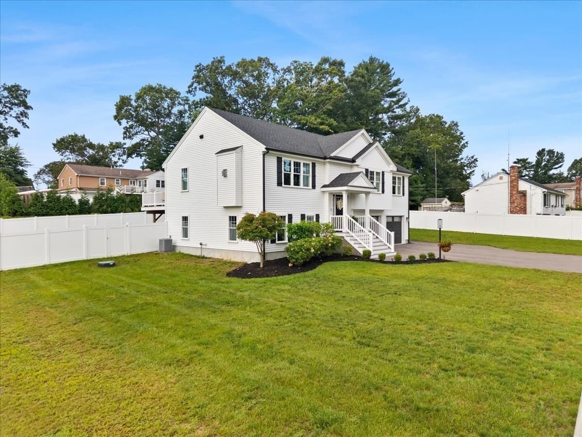 Single Family Residence at 29 Phyllis Rd, Taunton MA 02780, Taunton, photo 2 of 42