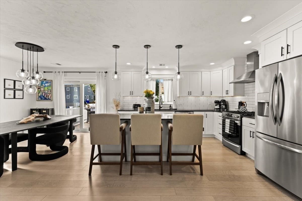 Single Family Residence at 29 Phyllis Rd, Taunton MA 02780, Taunton, photo 6 of 42