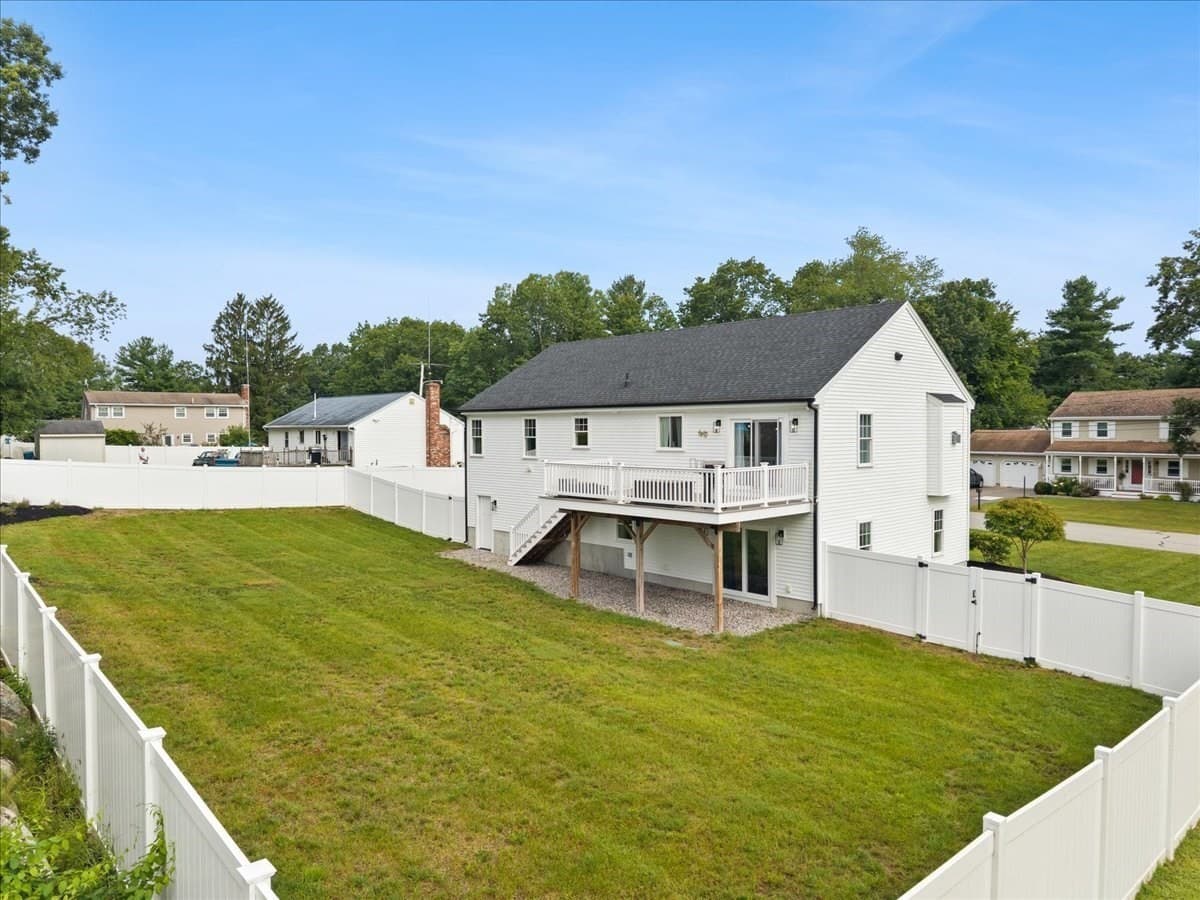 Single Family Residence at 29 Phyllis Rd, Taunton MA 02780, Taunton, photo 3 of 42