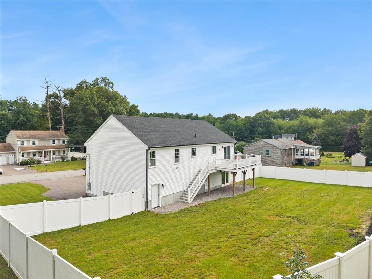 Single Family Residence at 29 Phyllis Rd, Taunton MA 02780, Taunton, photo 4 of 42