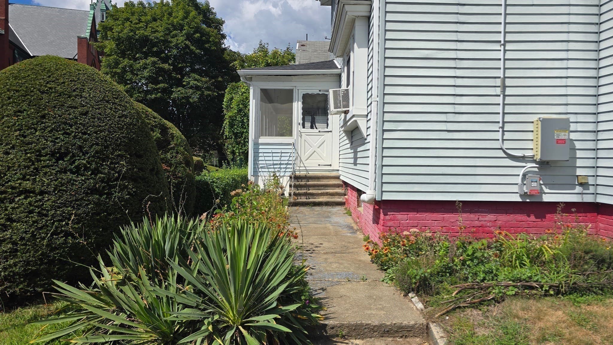 Single Family Residence at 38 Pleasant St, Ware MA 01082, Ware, photo 5 of 42