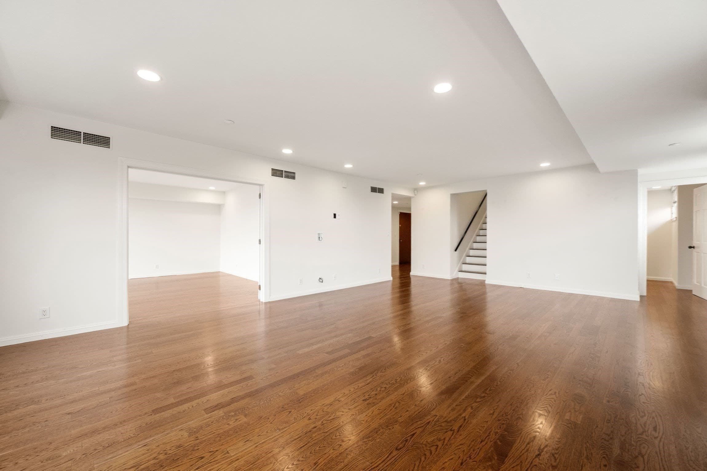 Condominium at 2 Commonwealth # 8G, Boston MA 02116, photo 13 of 42