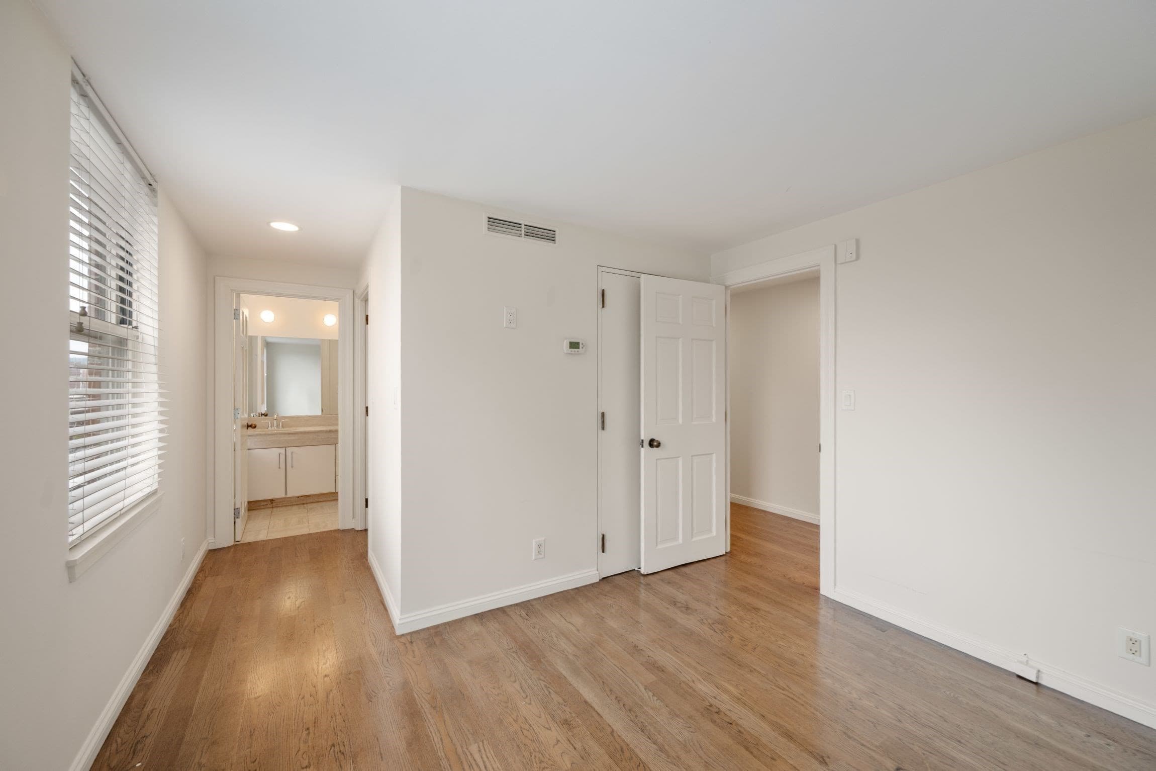 Condominium at 2 Commonwealth # 8G, Boston MA 02116, photo 32 of 42