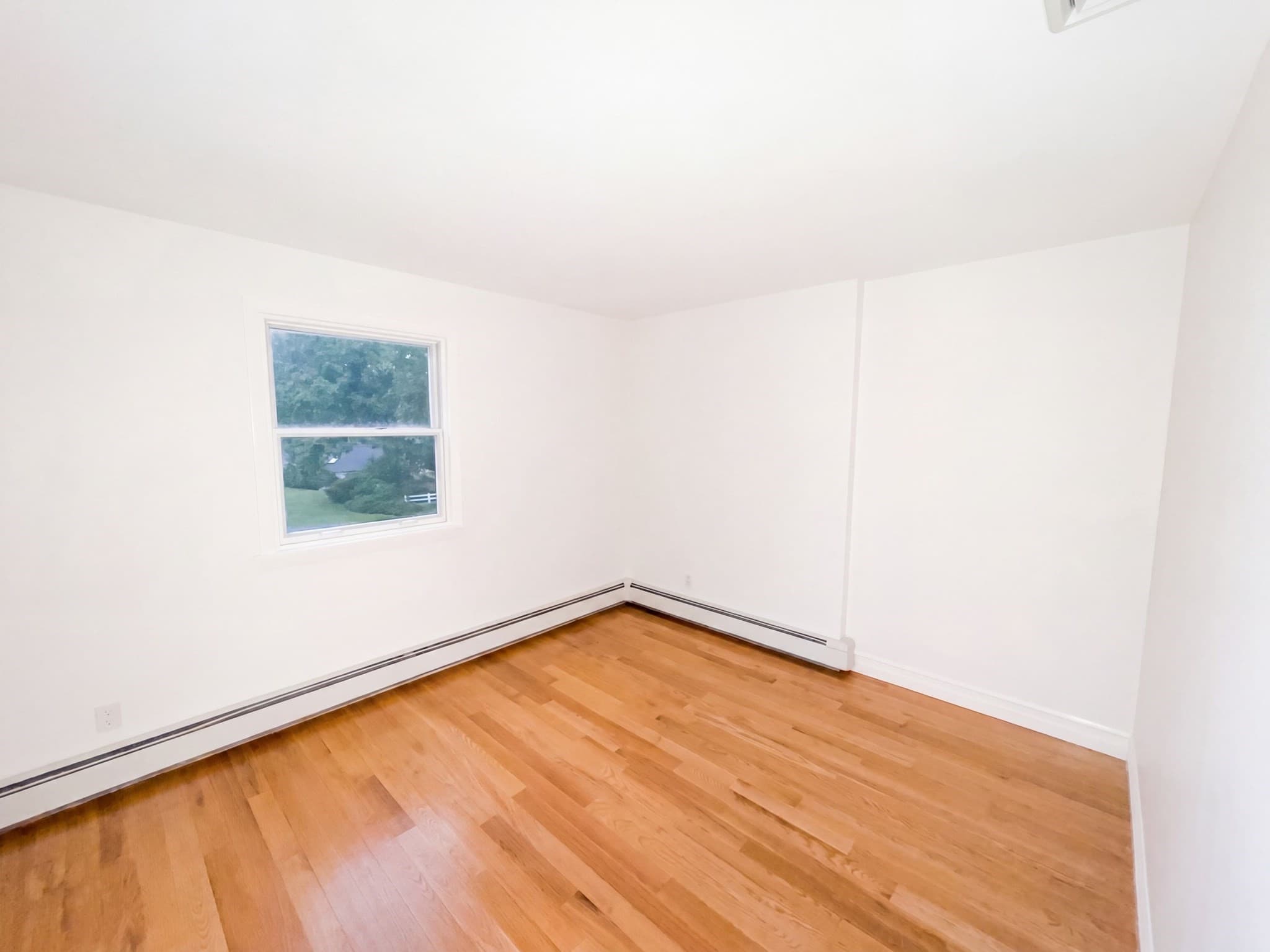 Single Family Residence at 18 Sherwood Dr, Westerly RI 02891, Westerly, photo 4 of 18