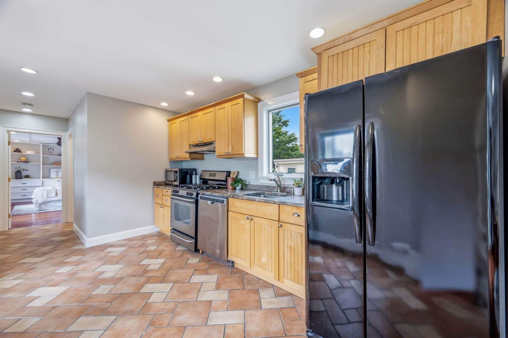 Condominium at 11 Parker St # 2, Boston MA 02129, Boston, photo 13 of 31