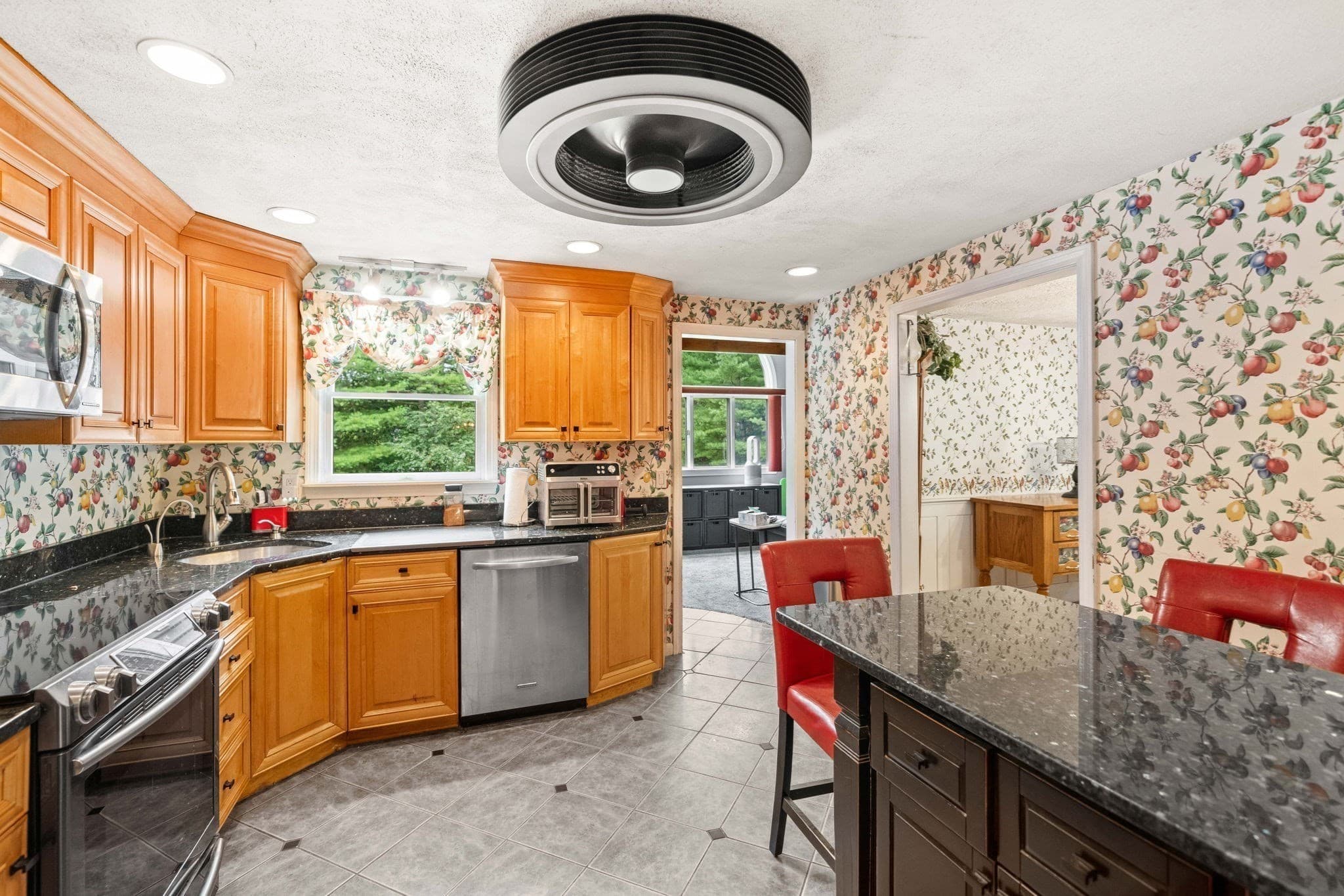 Single Family Residence at 240 Central St, North Reading MA 01864, North Reading, photo 10 of 40