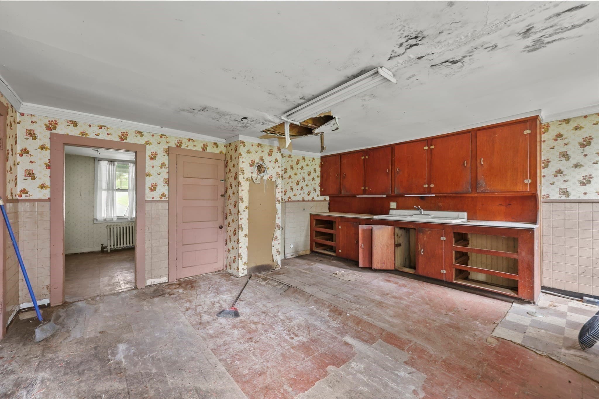 2 Family - 2 Units Side by Side at 340-342 Wahconah St, Pittsfield MA 01201, Pittsfield, photo 17 of 41