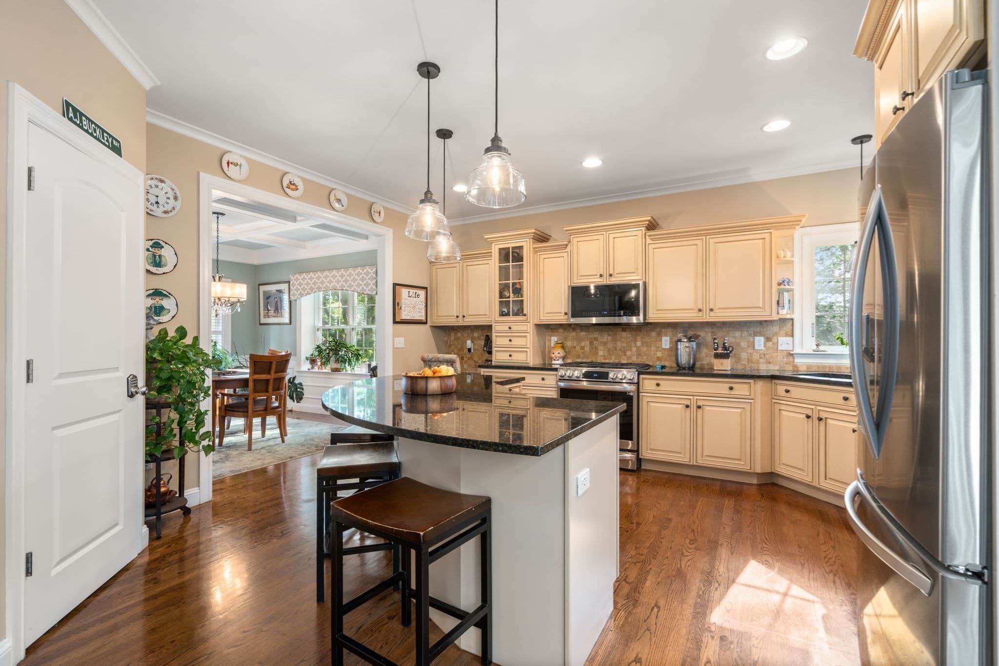 Single Family Residence at 149 West St, Attleboro MA 02703, Attleboro, photo 6 of 42