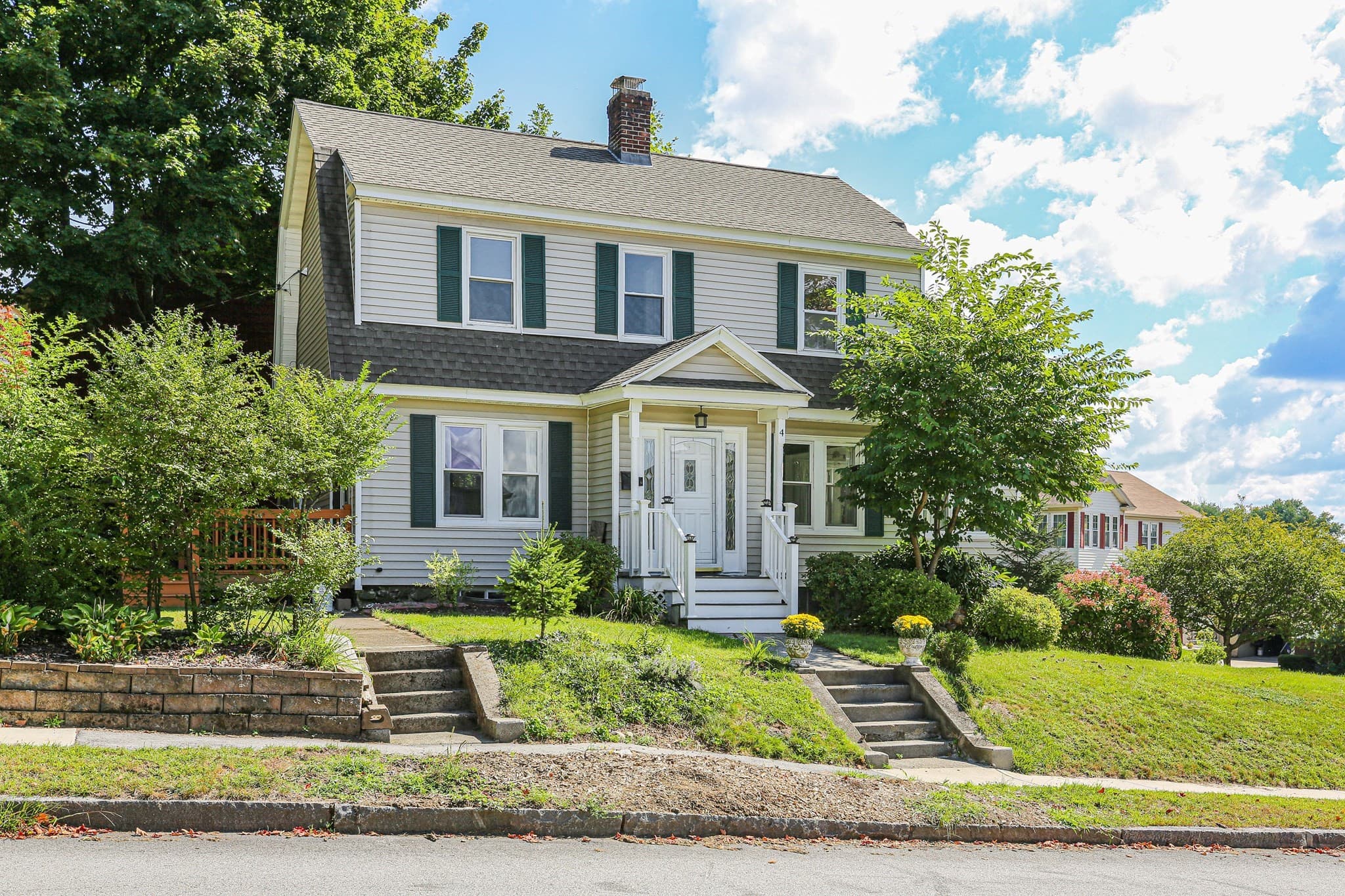 Single Family Residence at 4 Longfellow Road, Worcester MA 01602, Worcester, photo 2 of 42