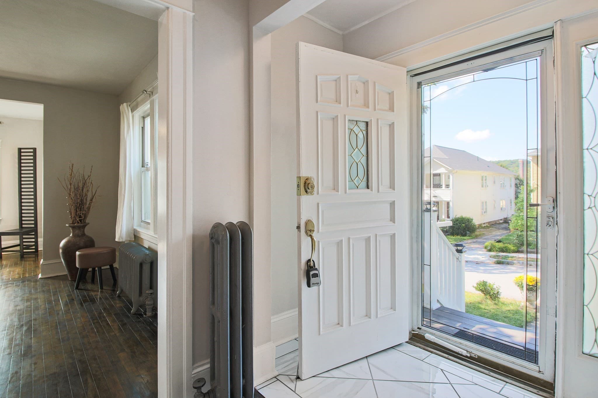 Single Family Residence at 4 Longfellow Road, Worcester MA 01602, Worcester, photo 6 of 42