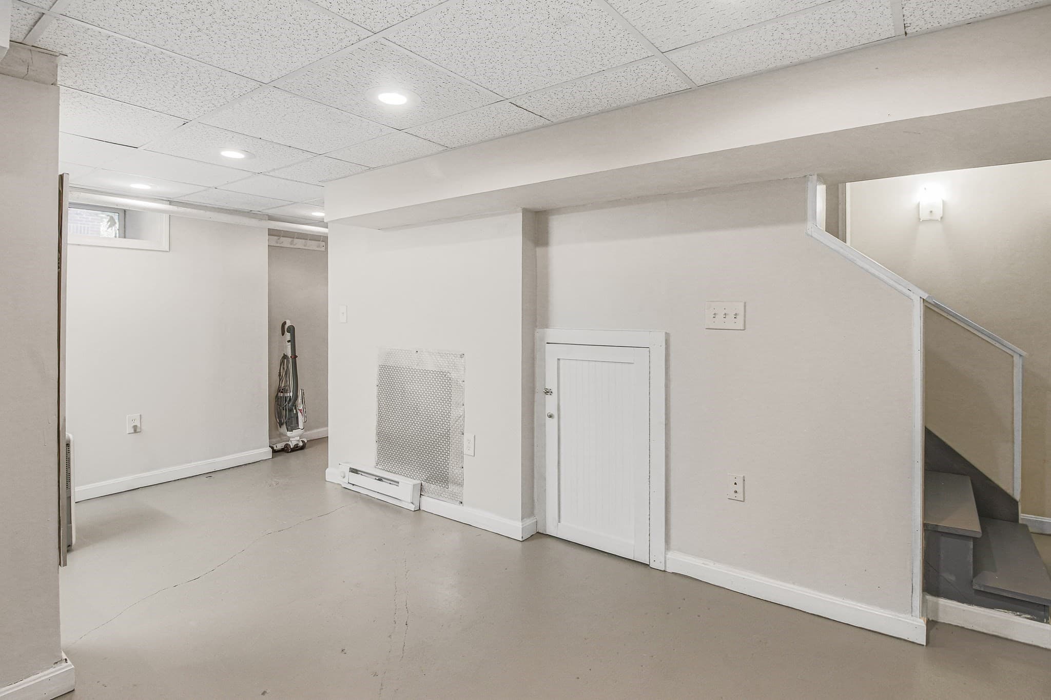 Single Family Residence at 4 Longfellow Road, Worcester MA 01602, Worcester, photo 42 of 42