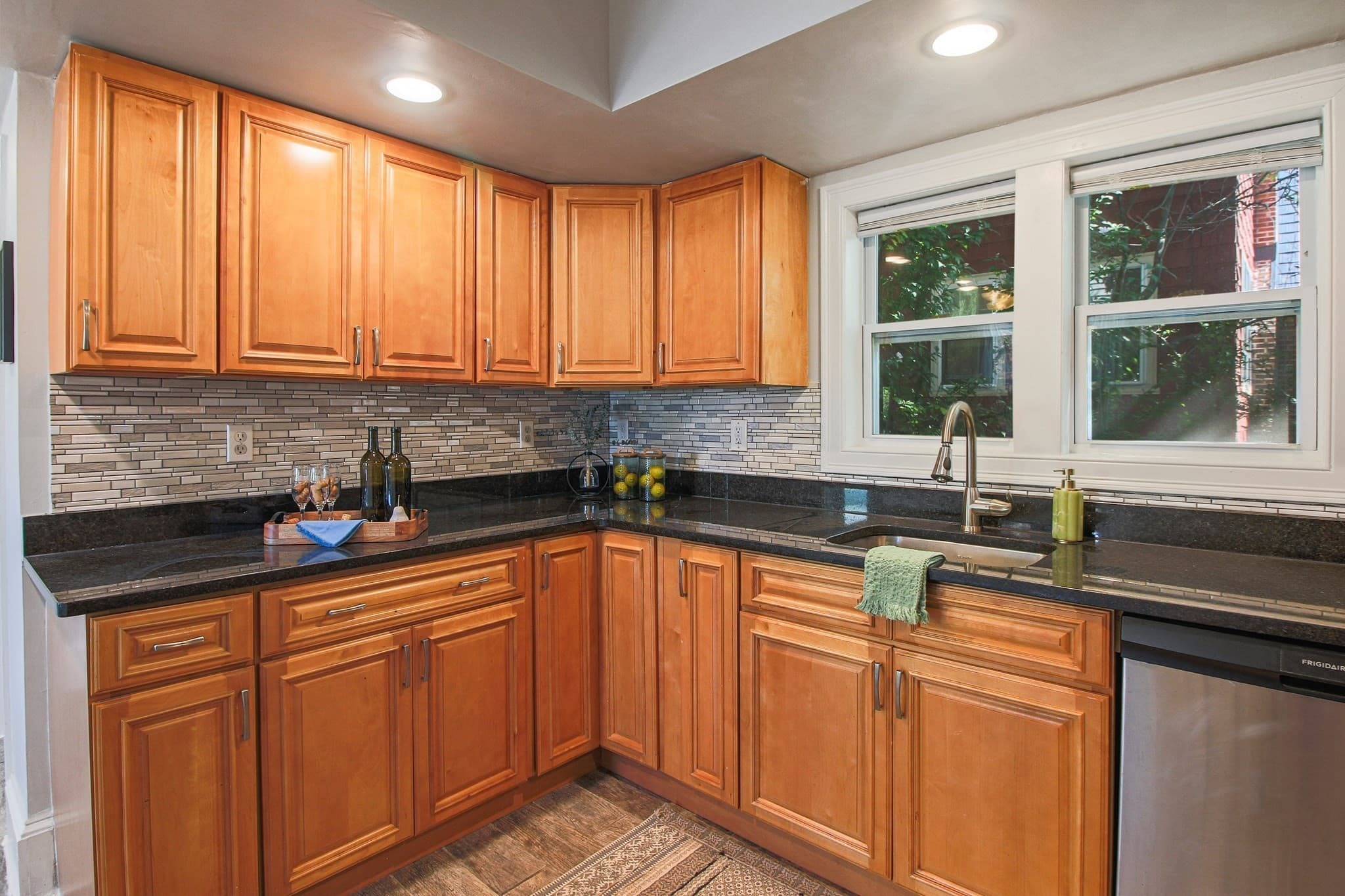 Single Family Residence at 4 Longfellow Road, Worcester MA 01602, Worcester, photo 16 of 42