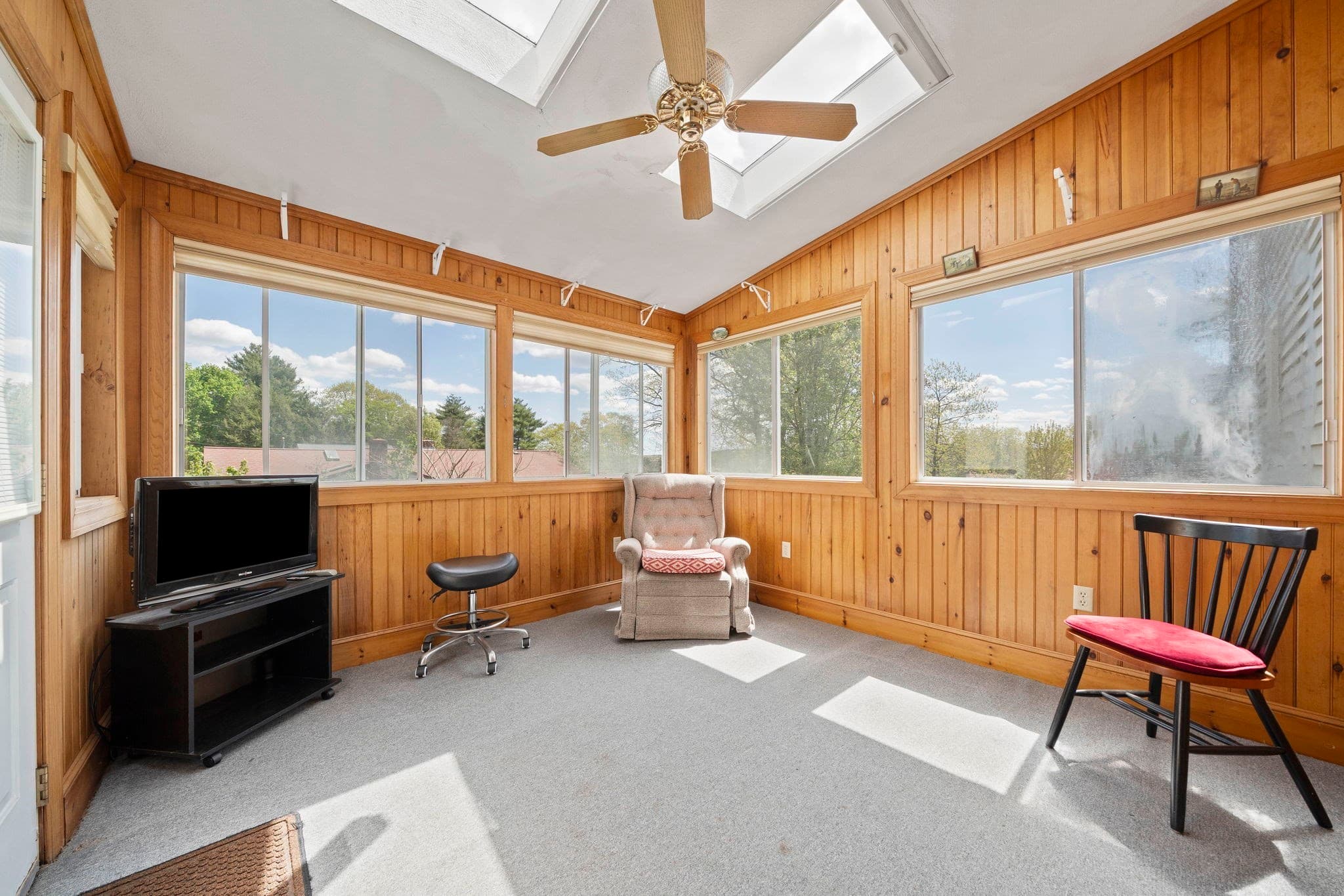 Single Family Residence at 20 Bonney Lane, Dedham MA 02026, Dedham, photo 7 of 39