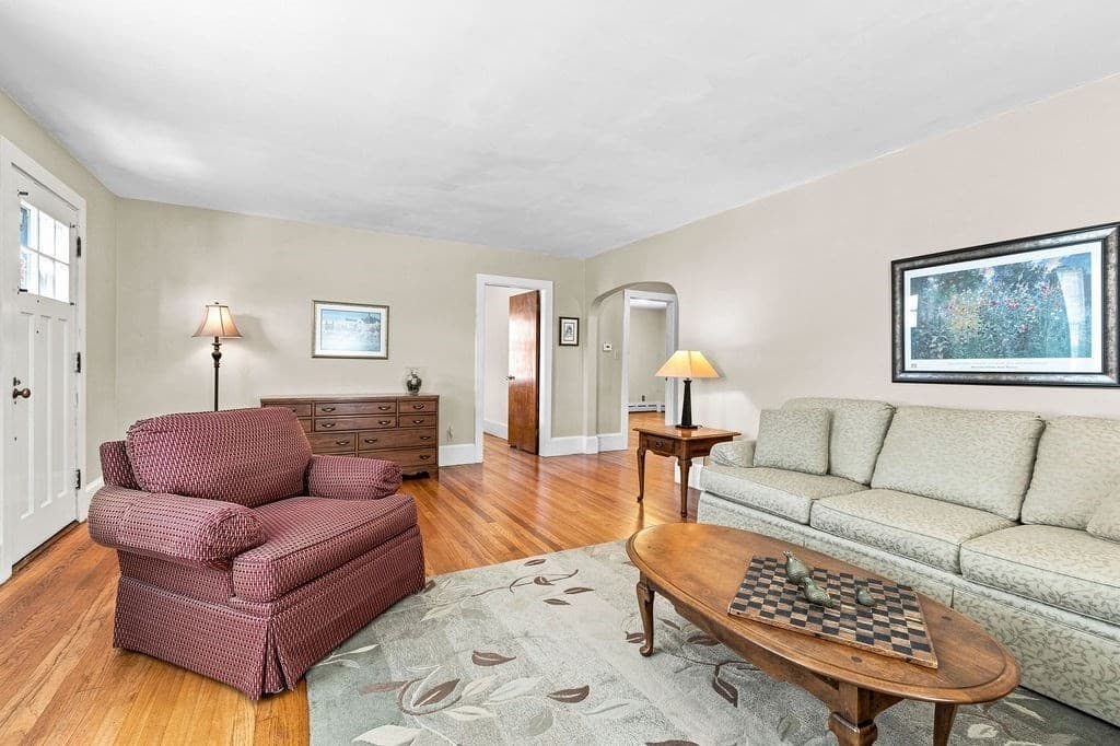 Single Family Residence at 5 Brewster St, New Bedford MA 02745, New Bedford, photo 7 of 32