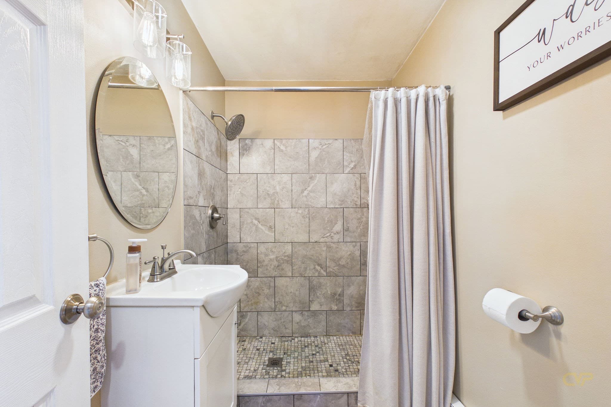 Single Family Residence at 38 Little Neck Ave, Swansea MA 02777, Swansea, photo 13 of 24
