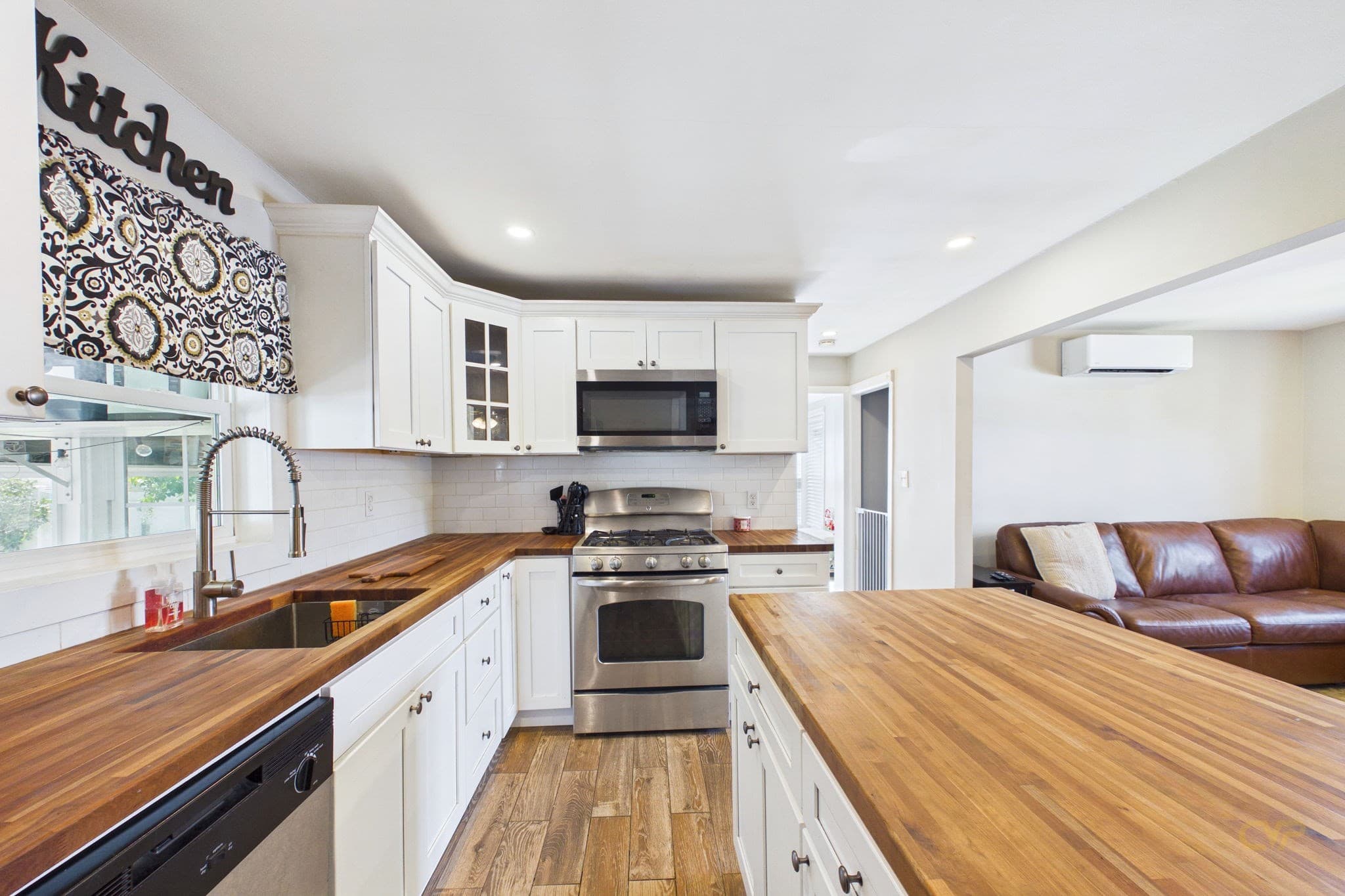 Single Family Residence at 38 Little Neck Ave, Swansea MA 02777, Swansea, photo 9 of 24