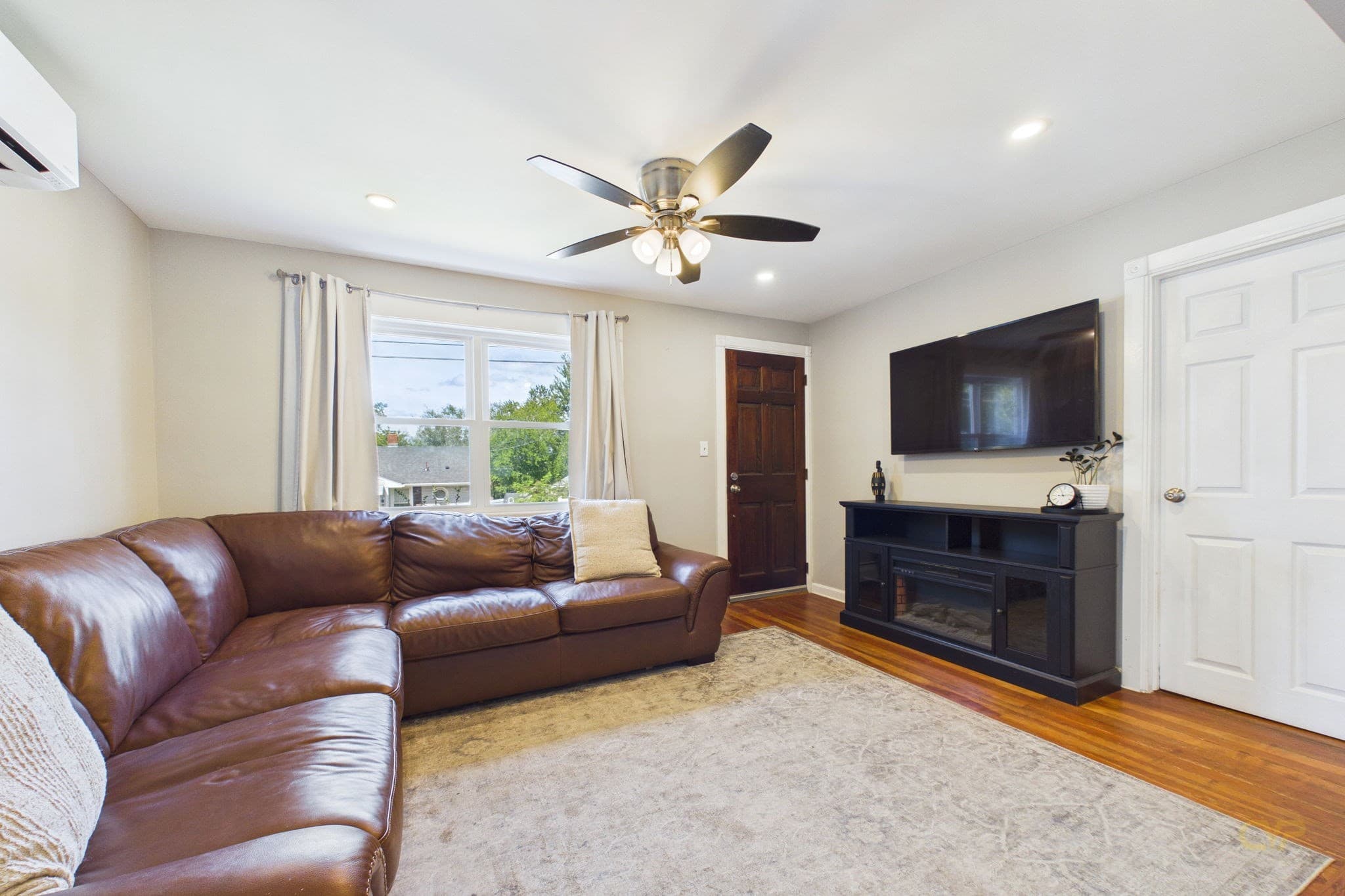Single Family Residence at 38 Little Neck Ave, Swansea MA 02777, Swansea, photo 11 of 24