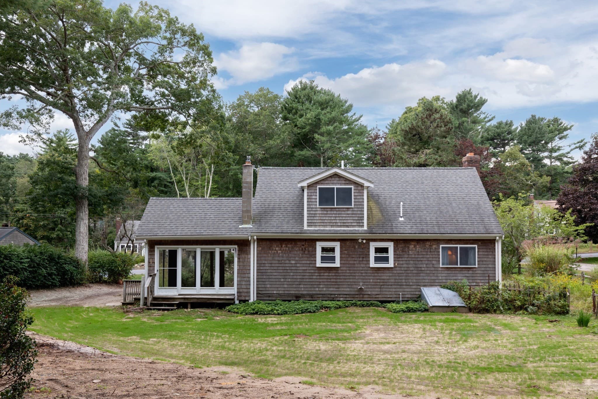 Single Family Residence at 24 Fresh Pond Cir, Plymouth MA 02360, Plymouth, photo 34 of 37
