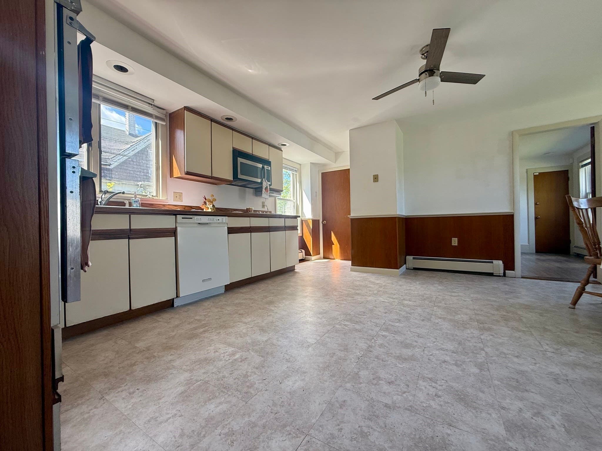 Single Family Residence at 18 Ford St, Brockton MA 02301, Brockton, photo 13 of 42