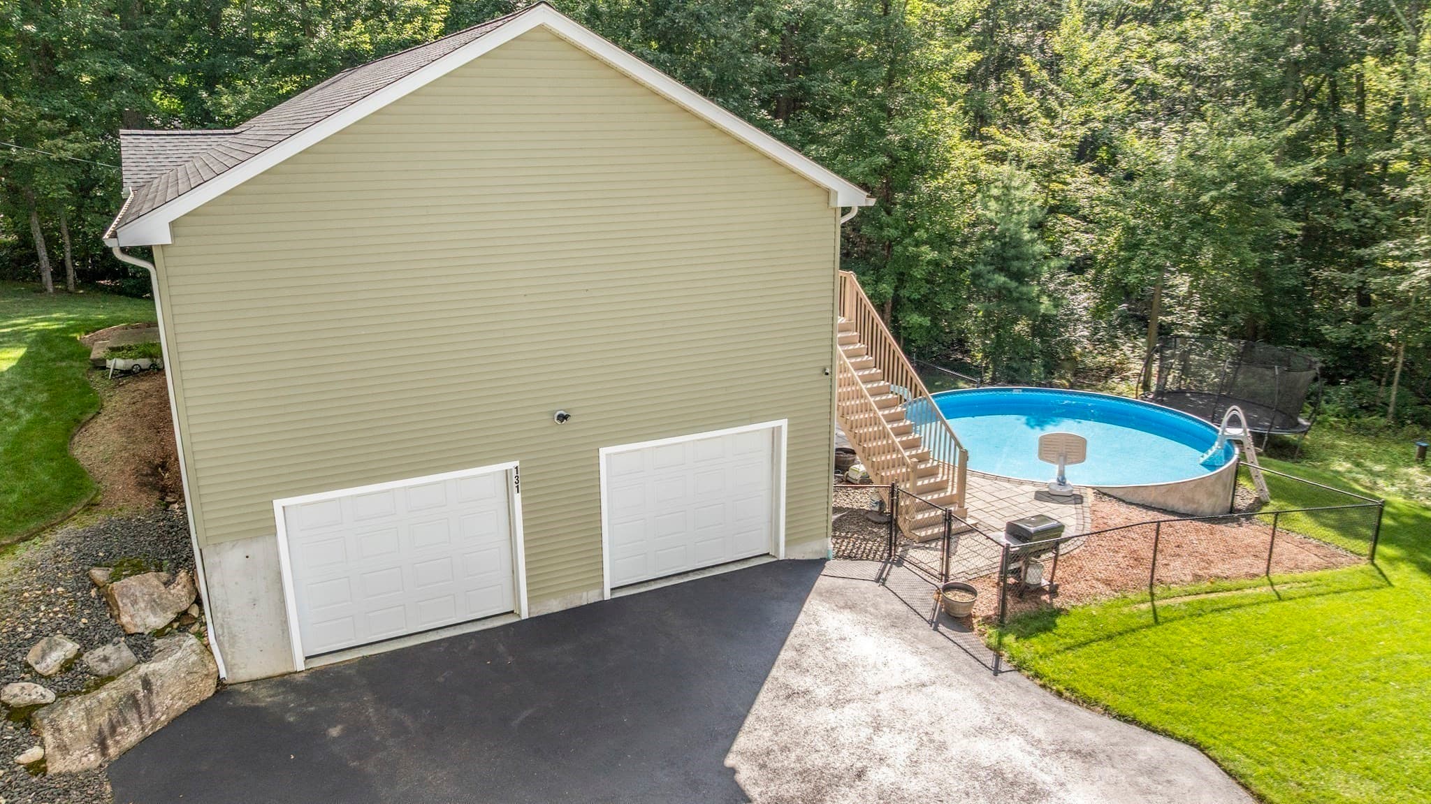 Single Family Residence at 131 Adams Rd, East Brookfield MA 01515, East Brookfield, photo 5 of 36