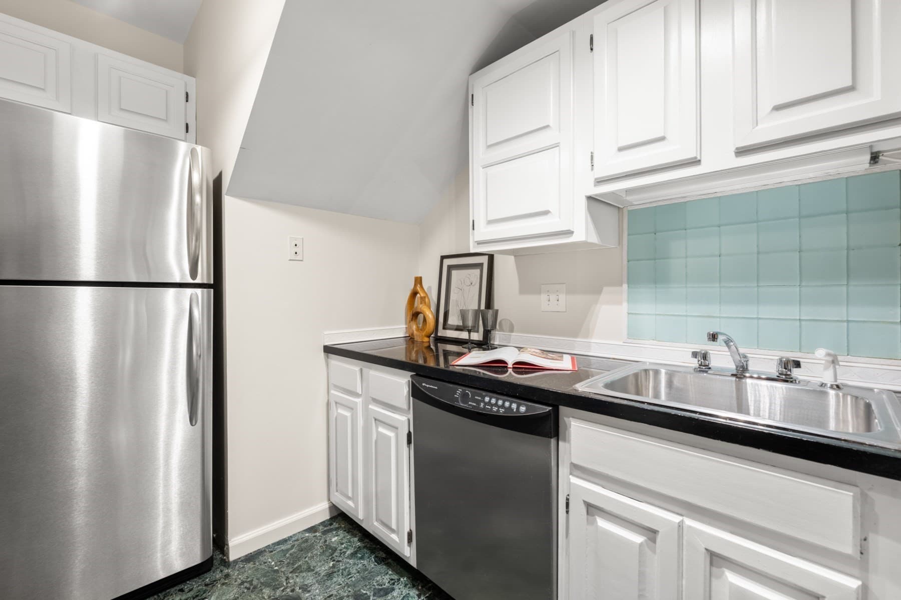 Condominium at 177 W Brookline St # 2, Boston MA 02118, photo 8 of 19