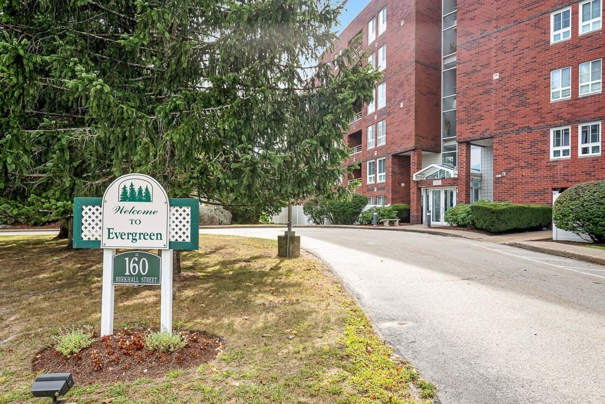 160 Burkhall St # 604, Weymouth MA 02190