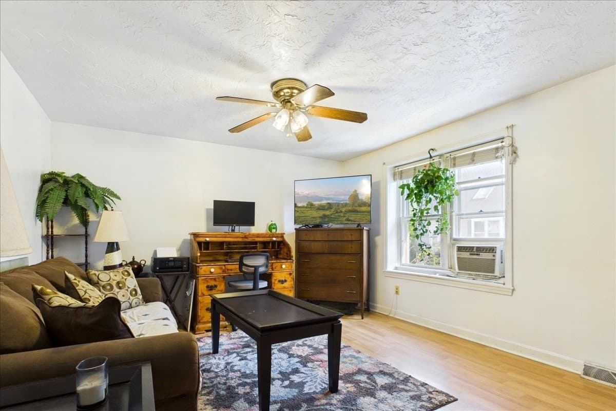 Condominium at 600 N Montello St # 3, Brockton MA 02301, Brockton, photo 6 of 24