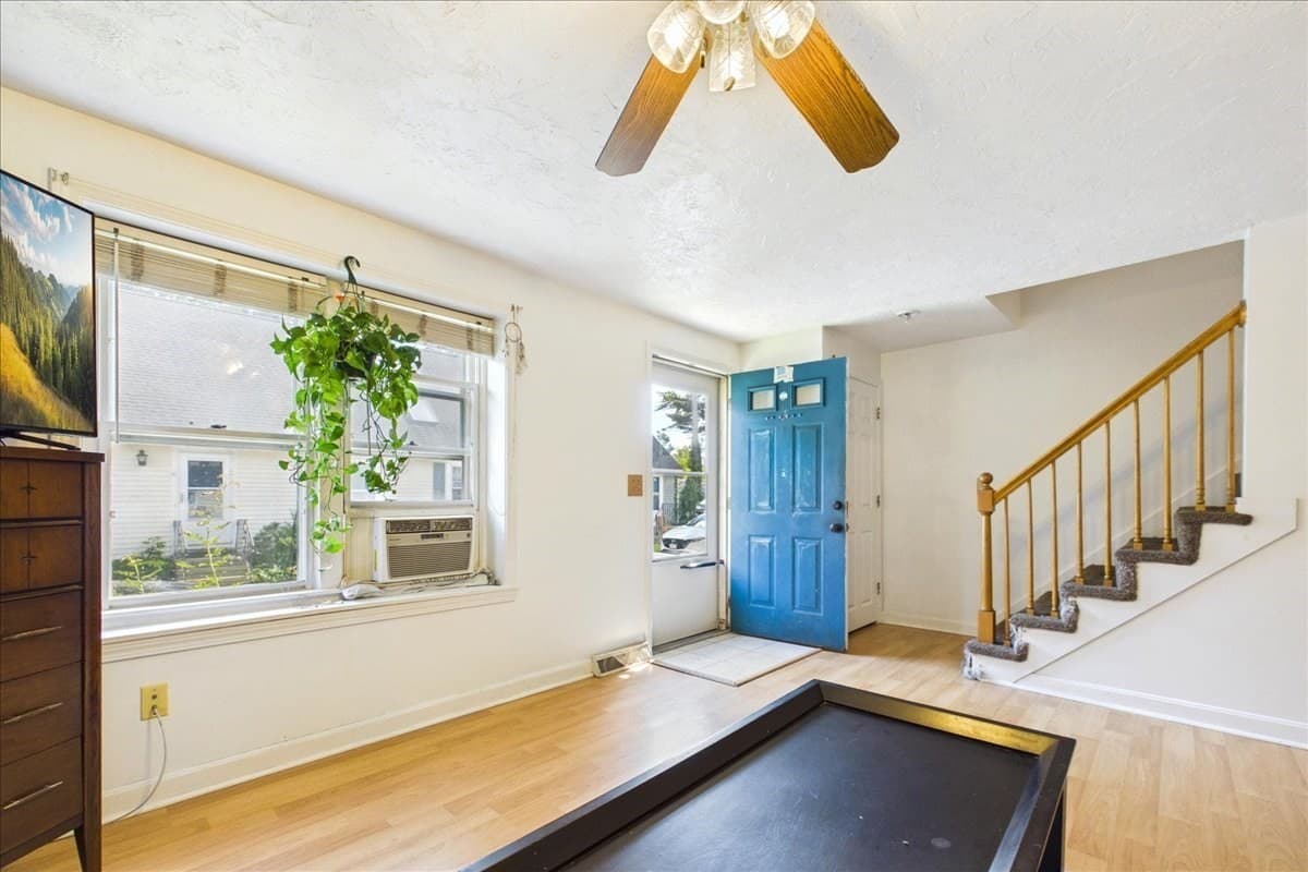 Condominium at 600 N Montello St # 3, Brockton MA 02301, Brockton, photo 4 of 24