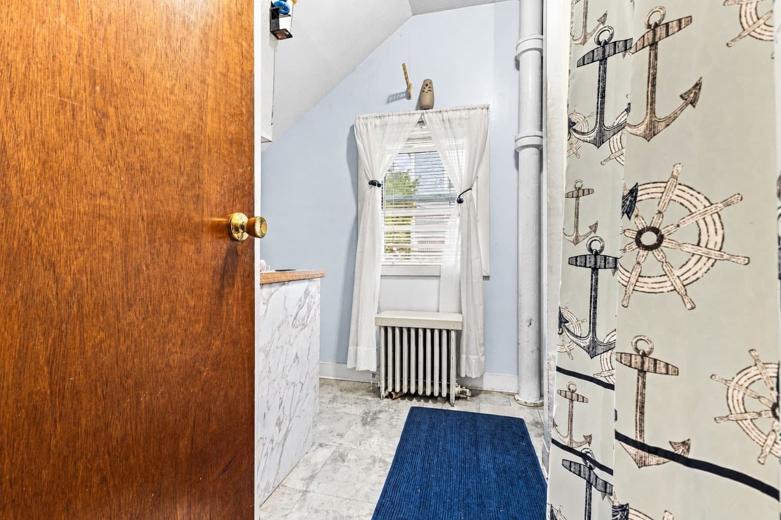 Single Family Residence at 257 Austin St, New Bedford MA 02740, New Bedford, photo 4 of 22