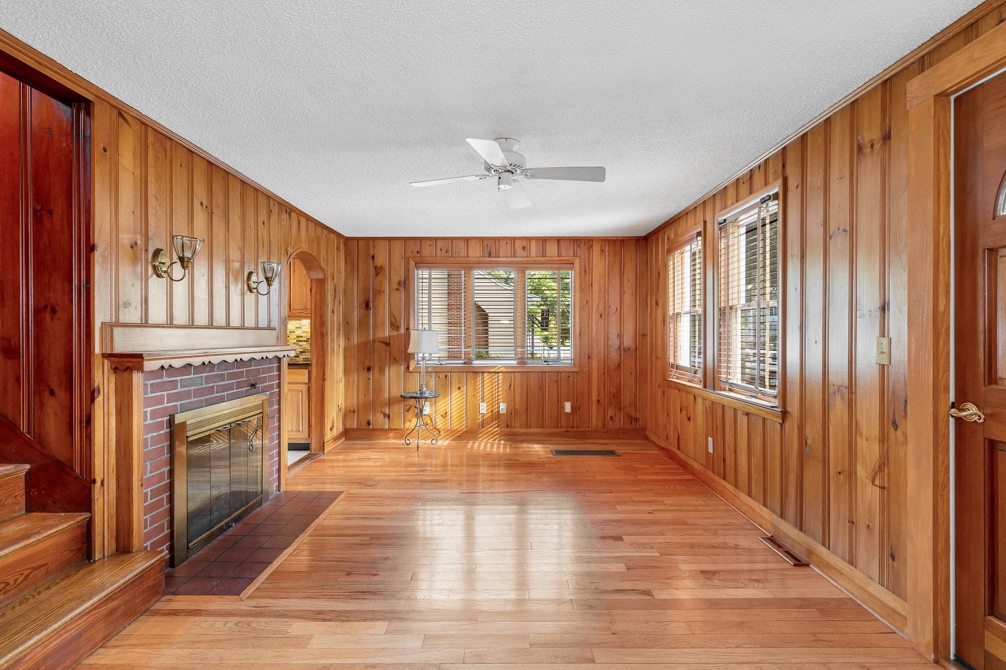 Single Family Residence at 186 South Rd, Bedford MA 01730, Bedford, photo 5 of 31